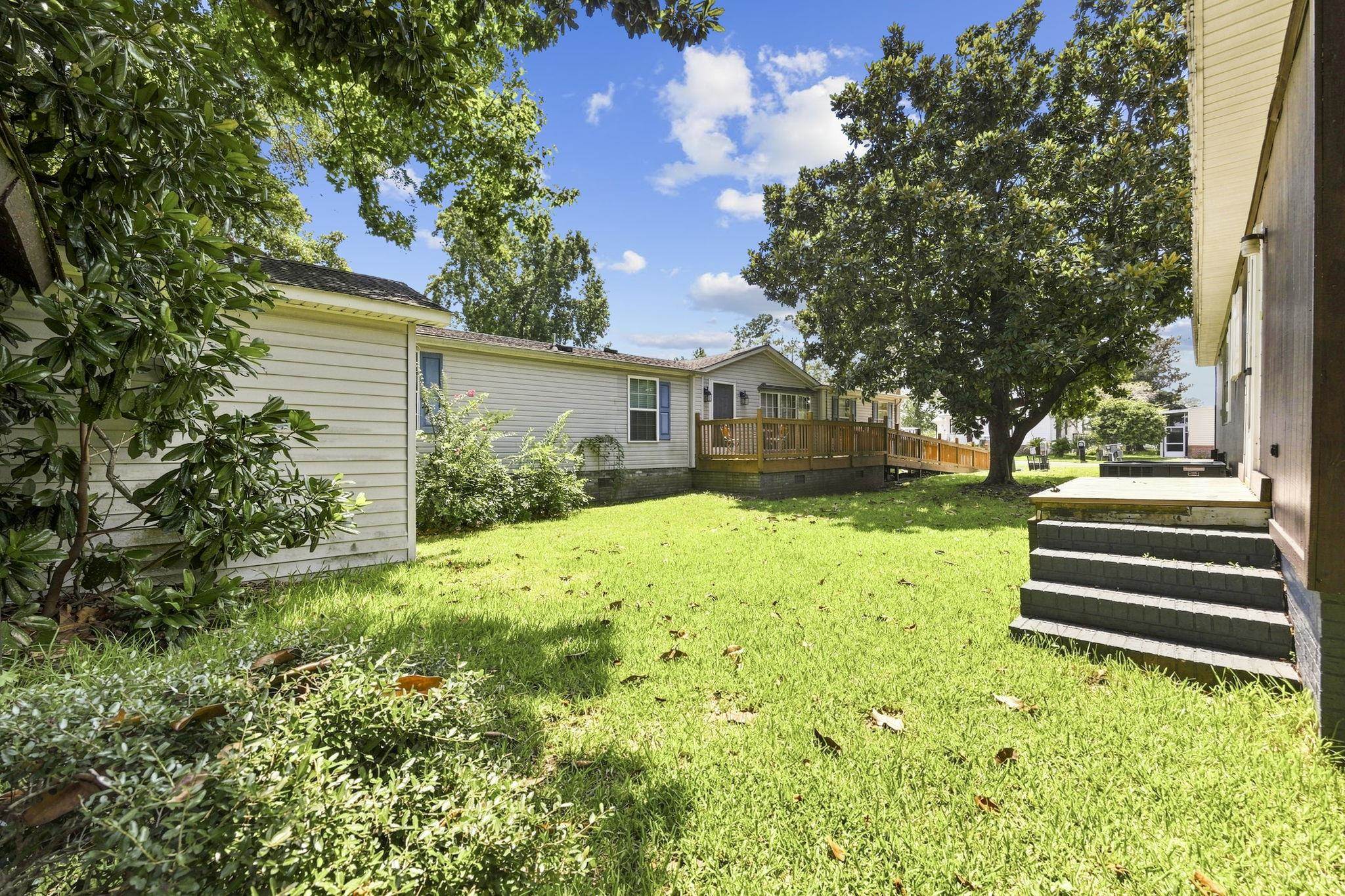 728 Garden Lake Dr. Property Photo 26
