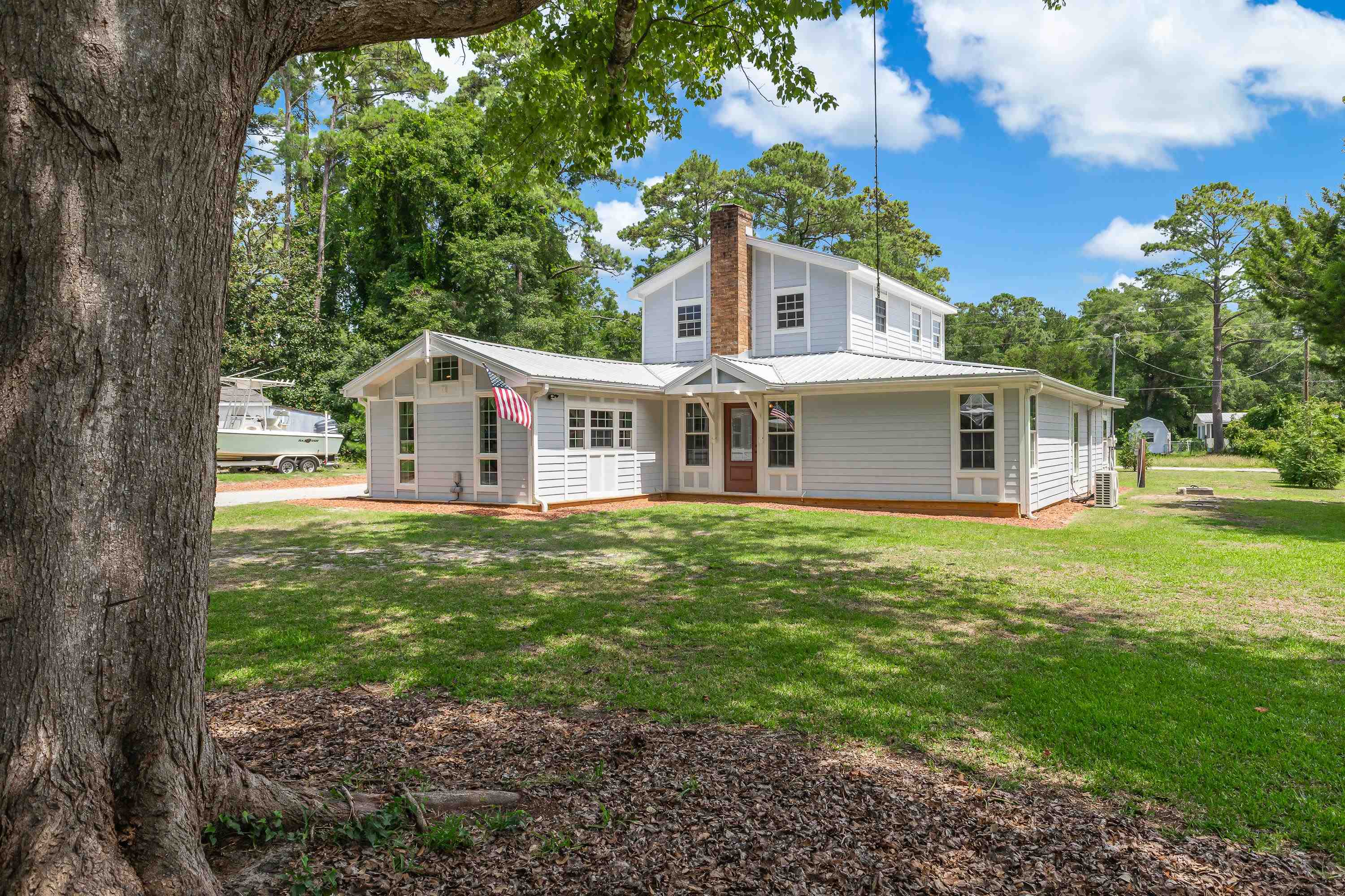 1851 Oakland Dr. Property Photo 3