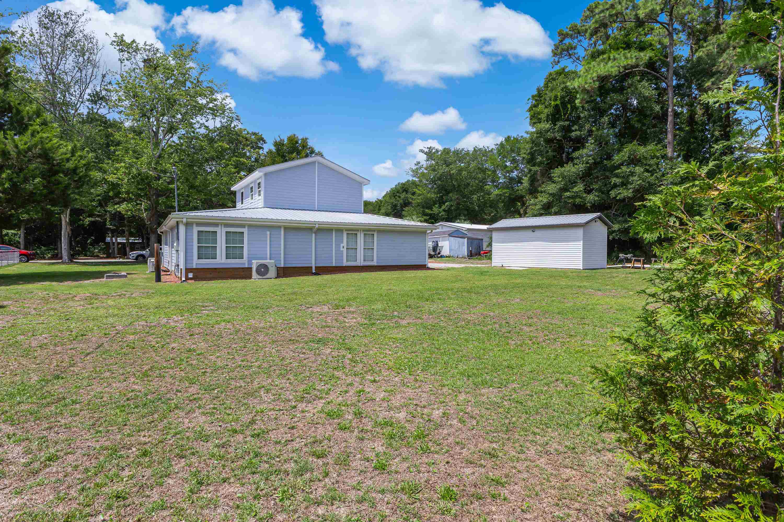 1851 Oakland Dr. Property Photo 35