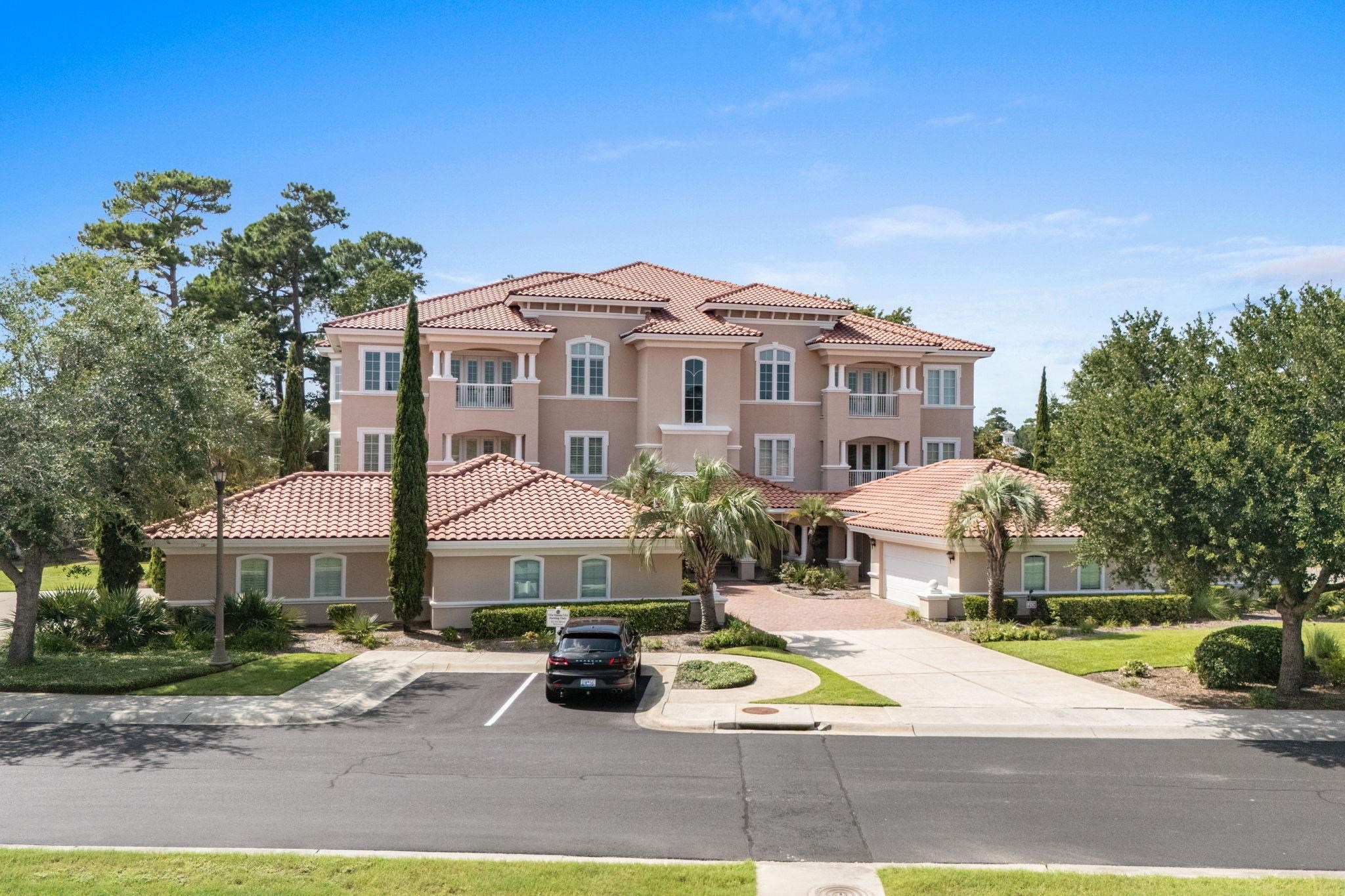 9147 Venezia Circle Property Photo 1