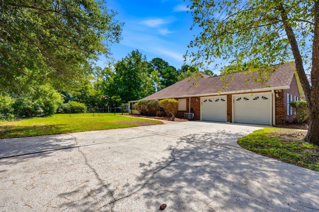1521 Perch Pl. Property Photo 47
