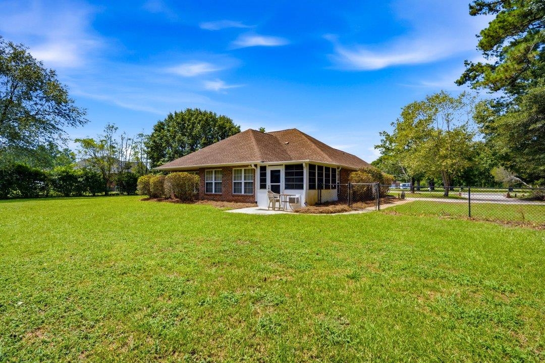 1521 Perch Pl. Property Photo 49