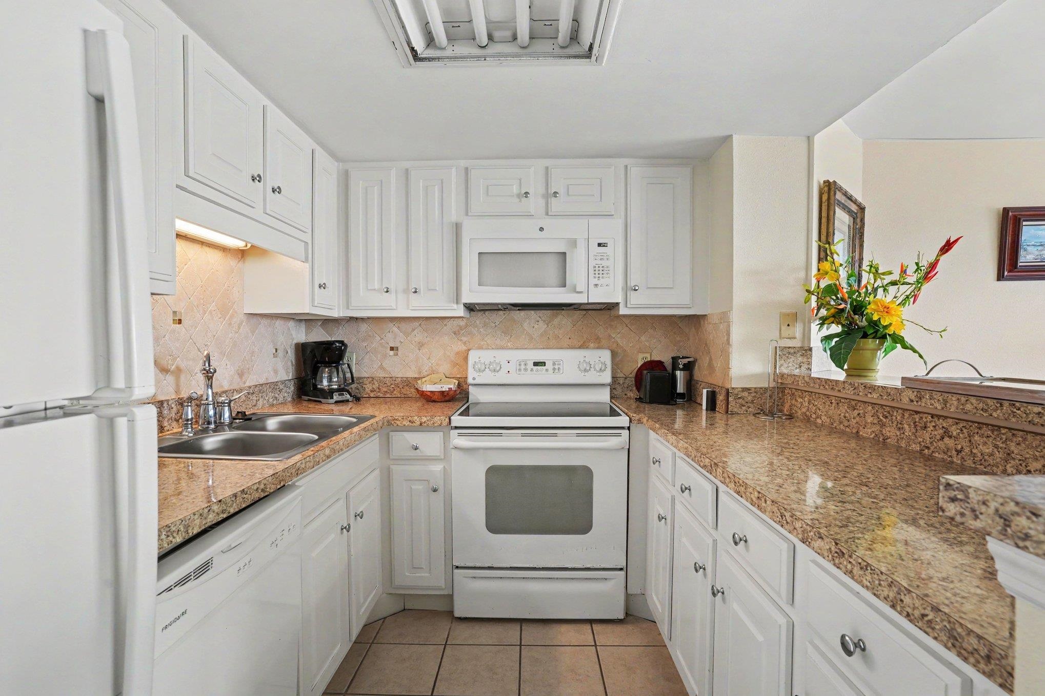 5511 N Ocean Blvd. Property Photo 11
