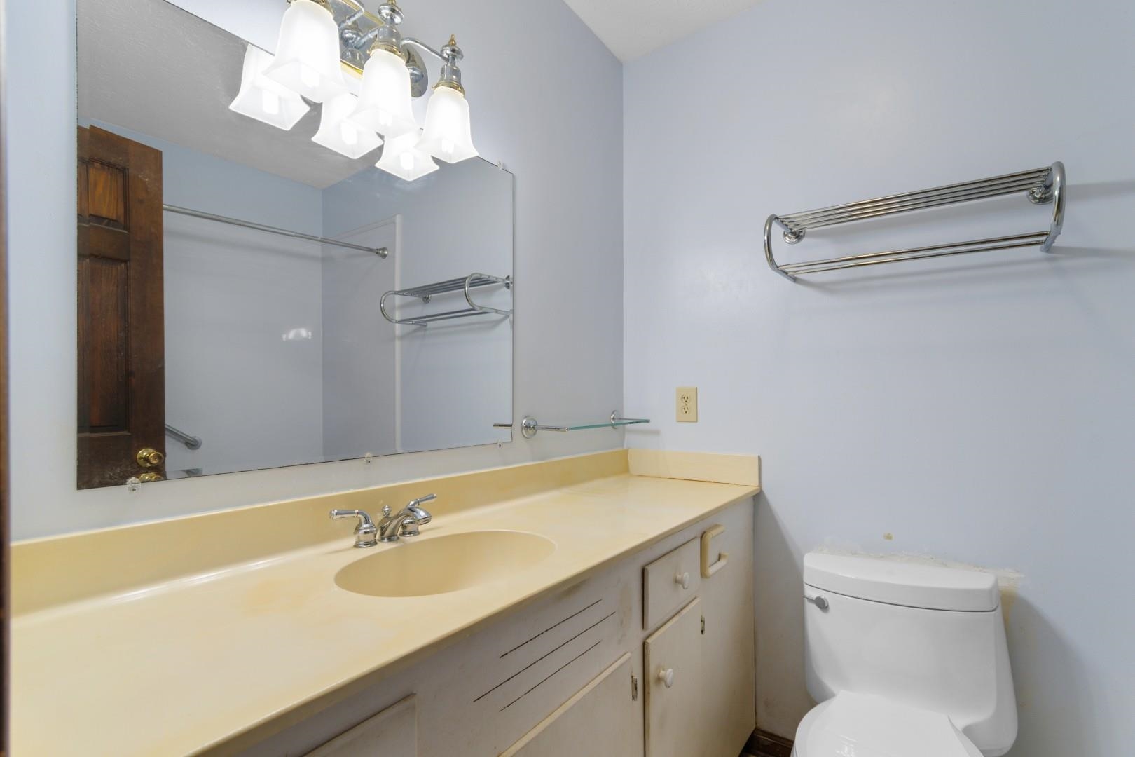 197 Glass Hill Dr. Property Photo 25
