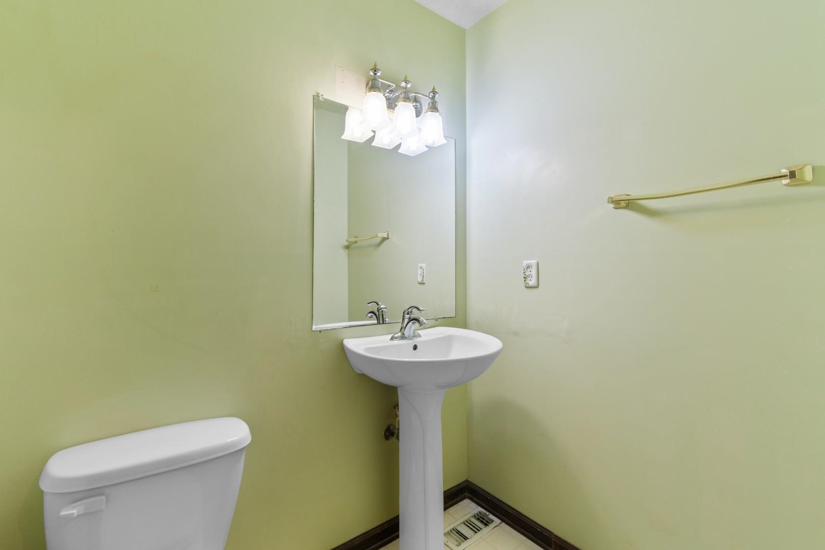 197 Glass Hill Dr. Property Photo 37