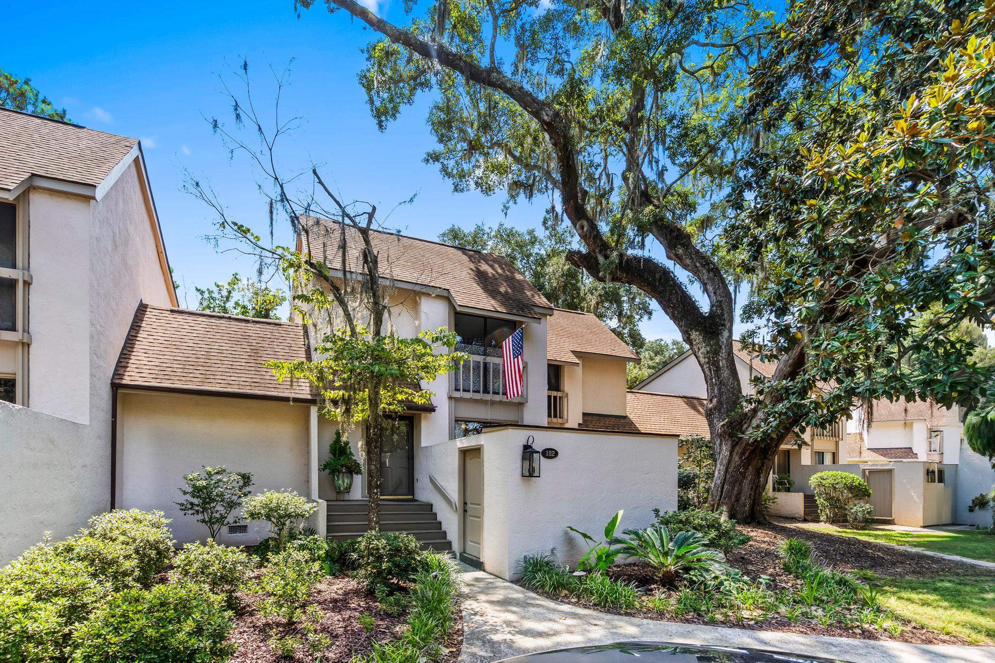30 Peter Horry Ct. Property Photo 2