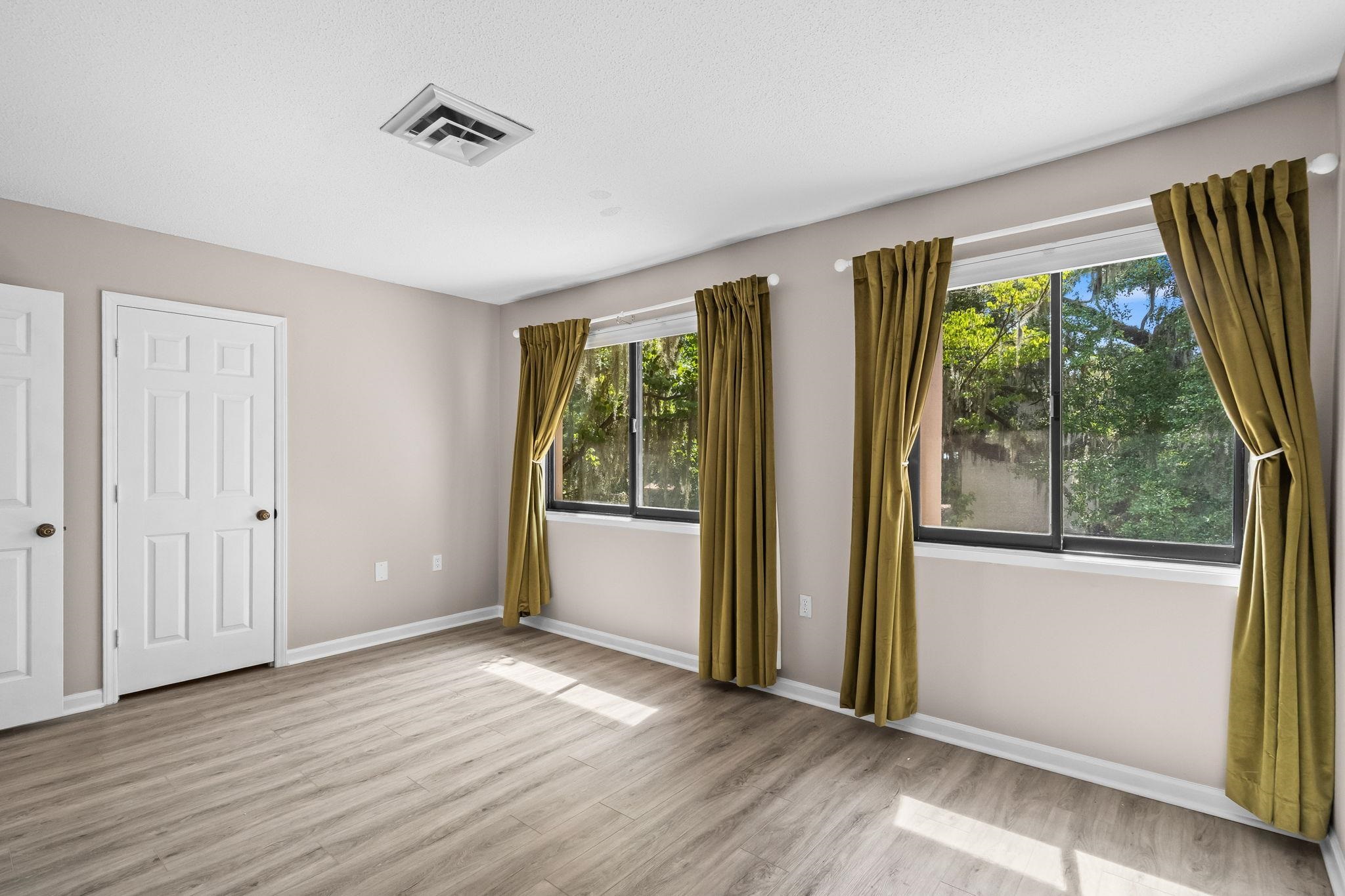 30 Peter Horry Ct. Property Photo 24