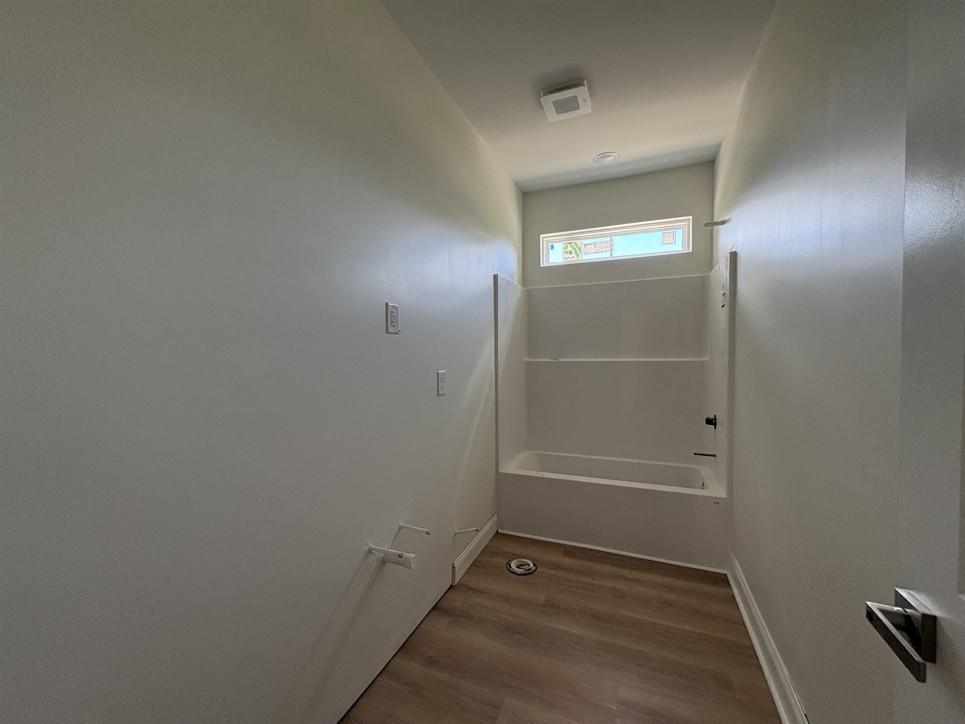 4340 Mineola Ave. Property Photo 12