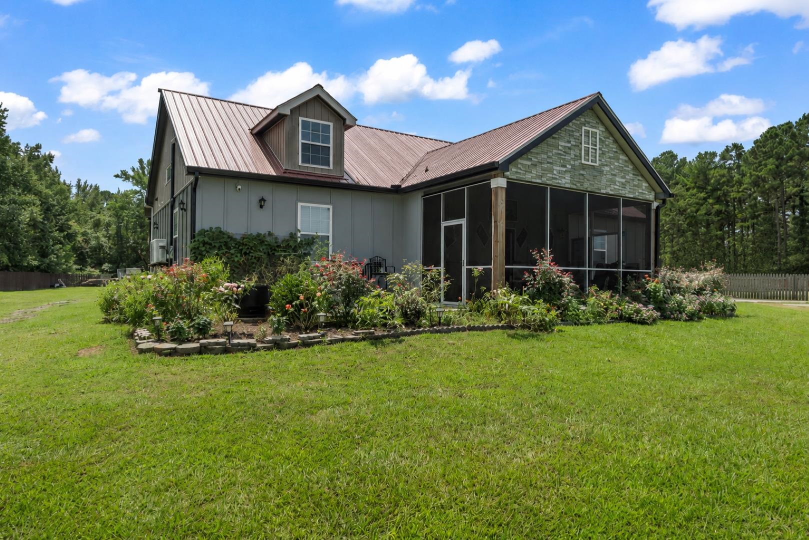 1170 Airport Rd. Property Photo 2