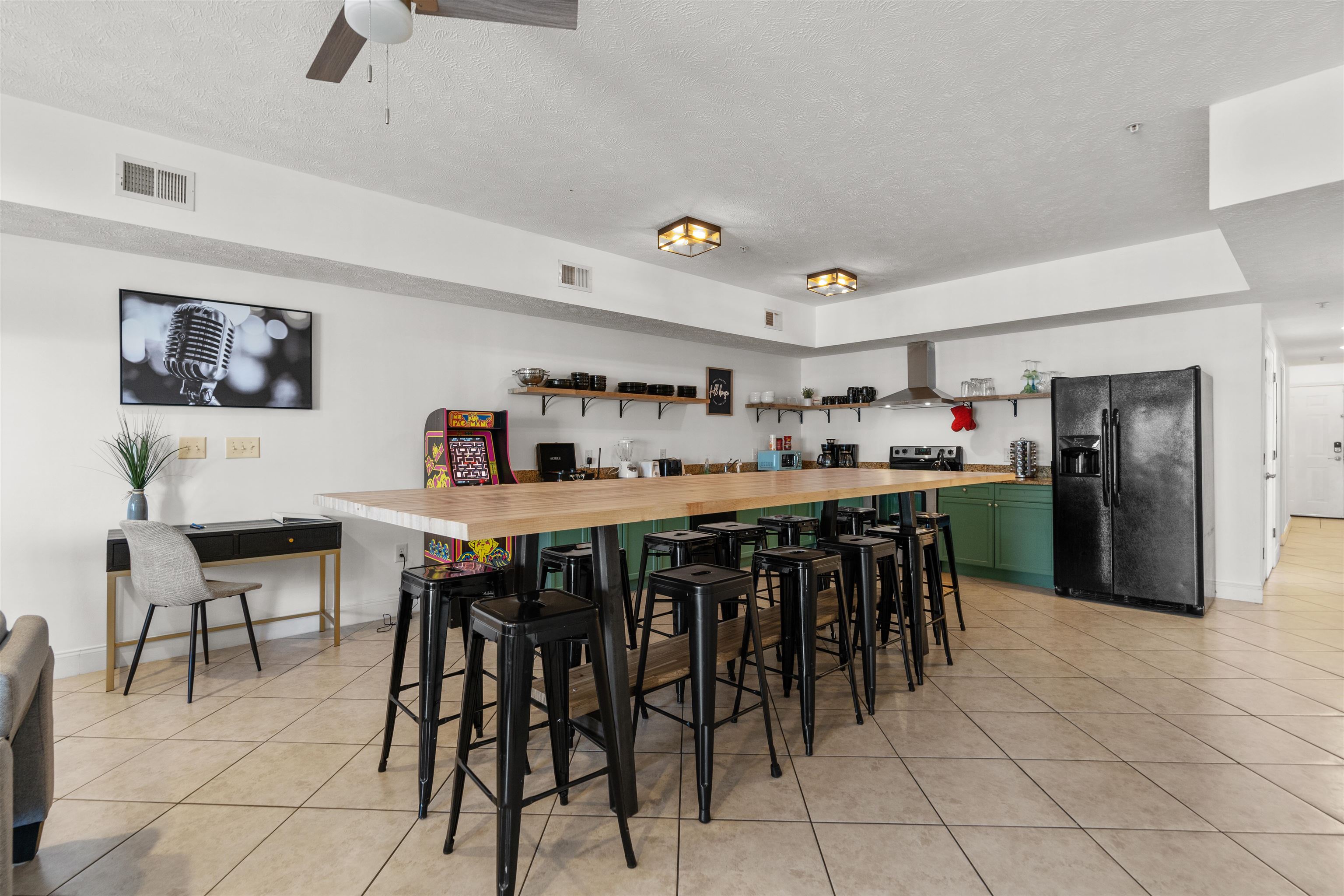 704 S Ocean Blvd. Property Photo 4