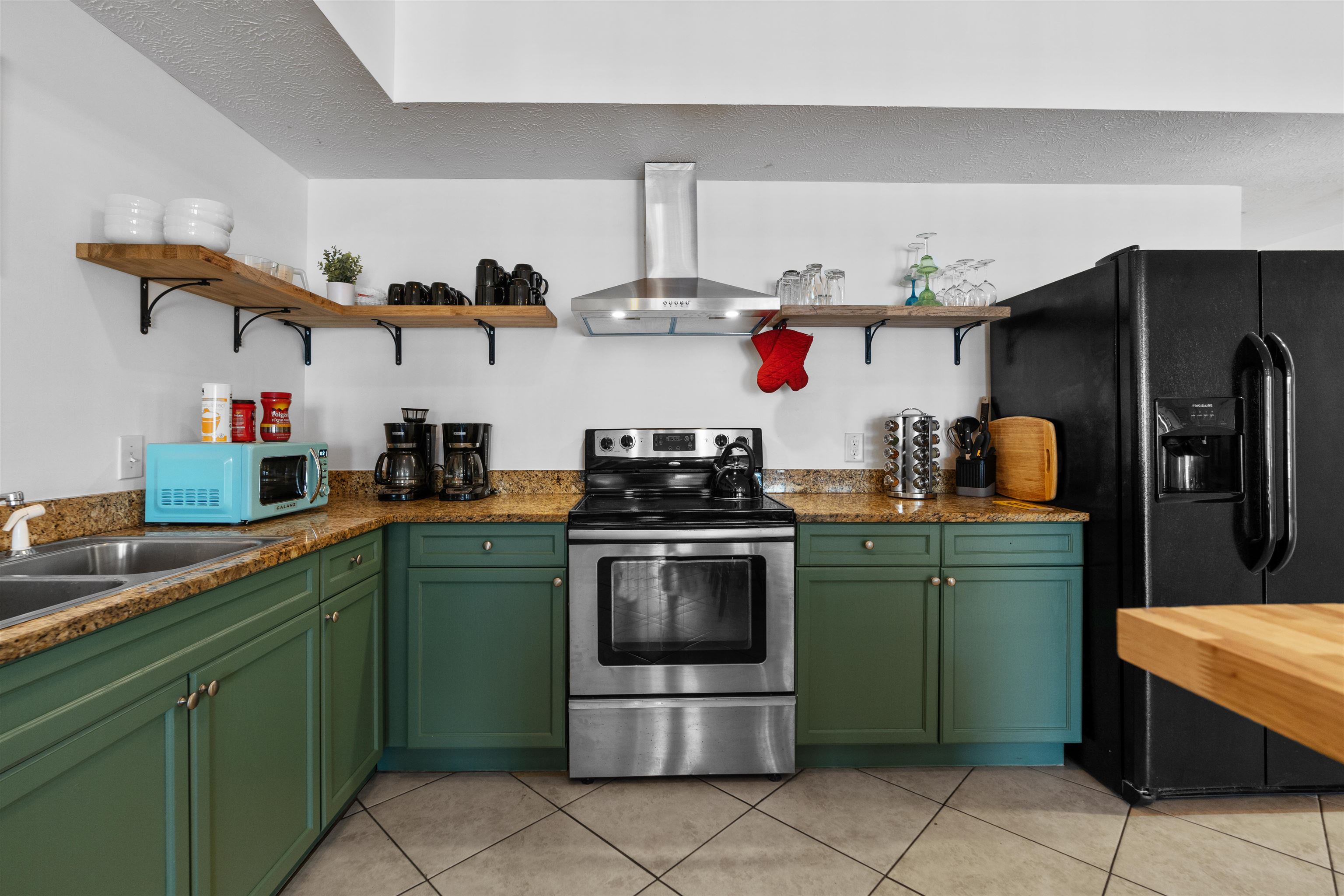 704 S Ocean Blvd. Property Photo 6