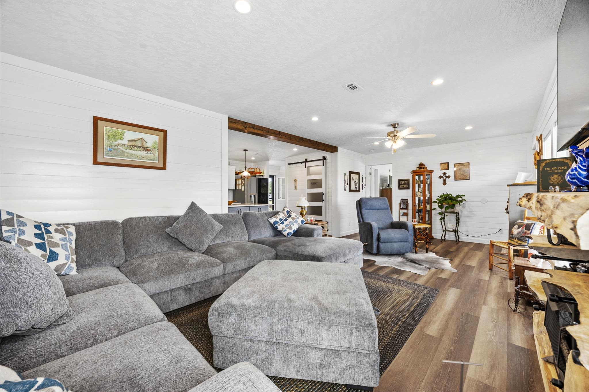 7583 Highway 66 Property Photo 7