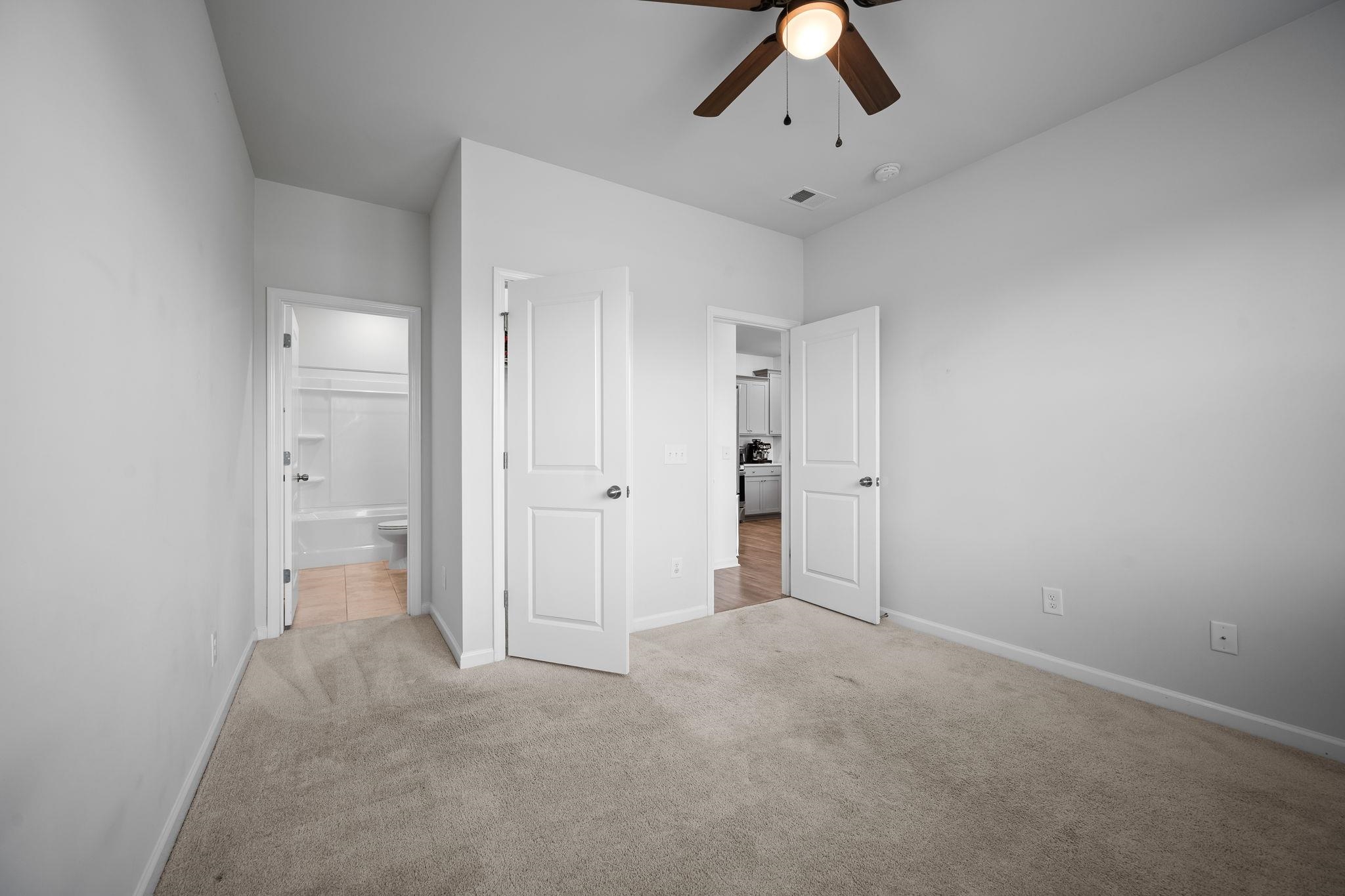 114 Haverhill St Property Photo 14