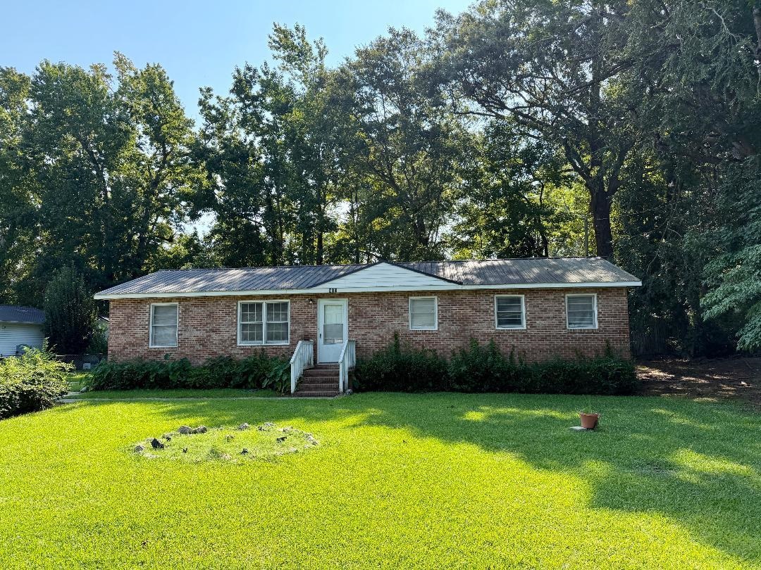 509 Baker St. Property Photo 1