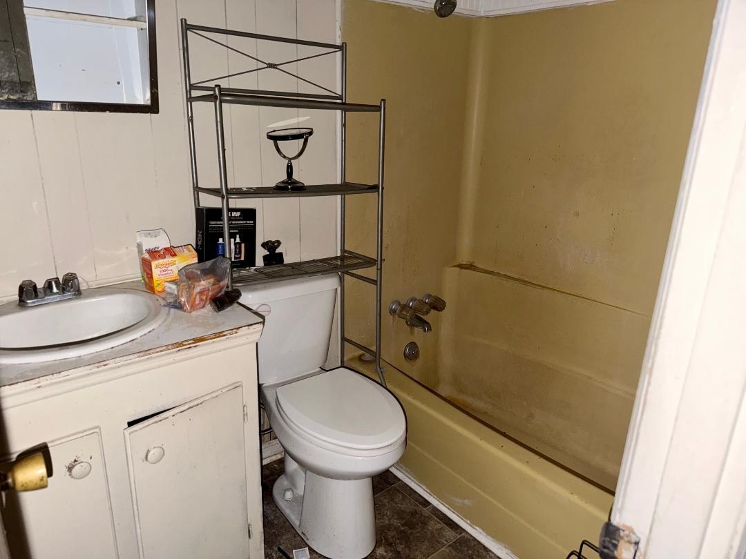 509 Baker St. Property Photo 8