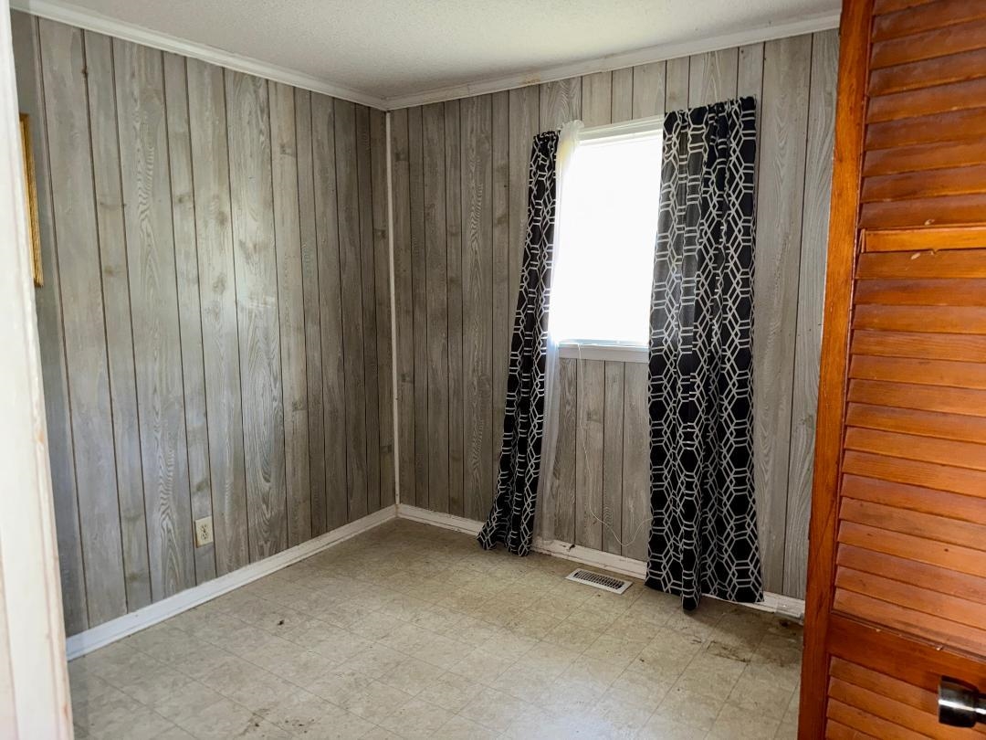 509 Baker St. Property Photo 9