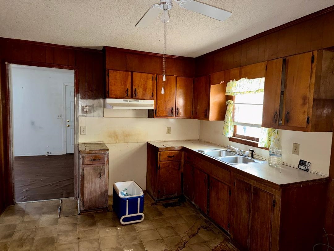 509 Baker St. Property Photo 12