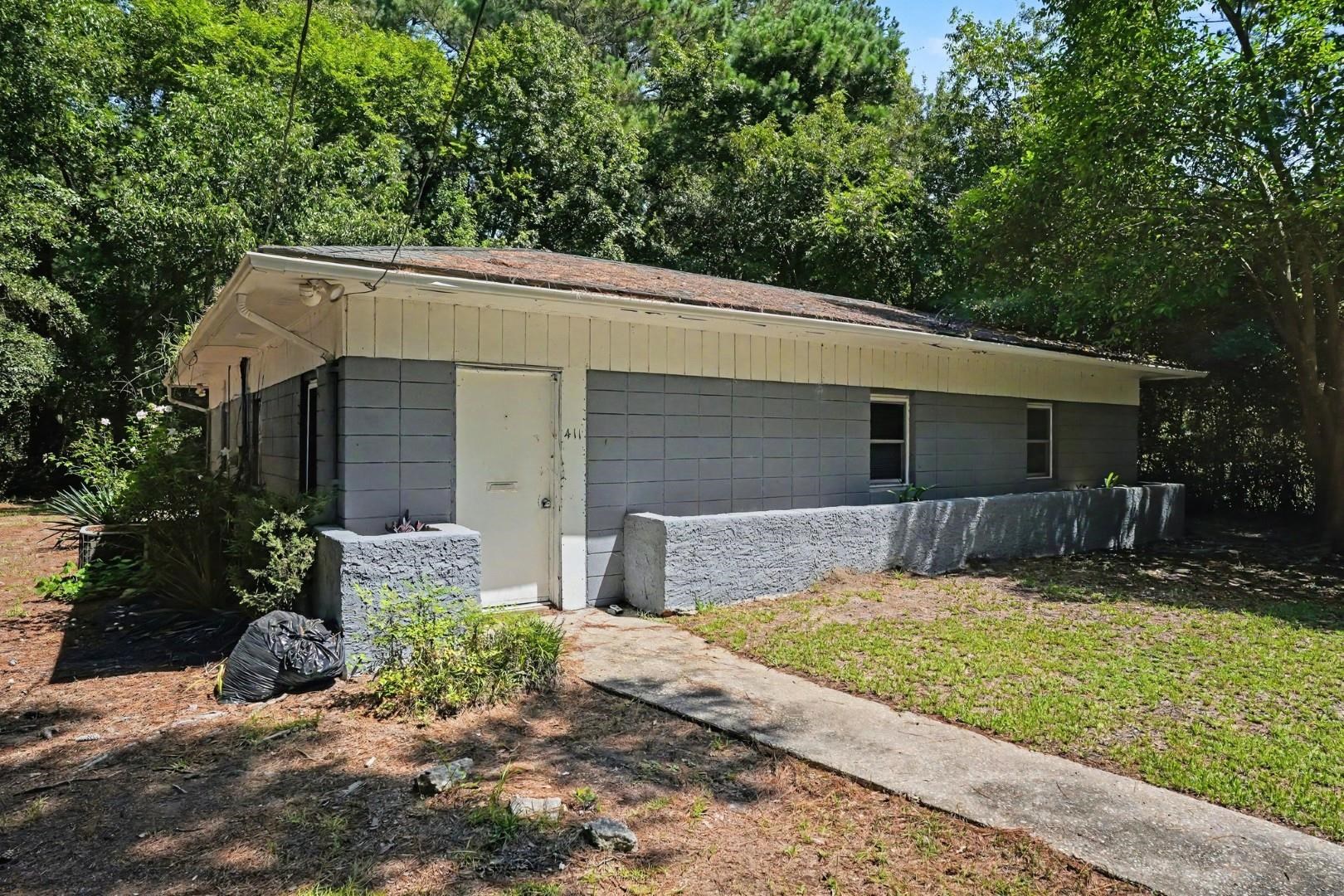 411 E Wine St. Property Photo 4