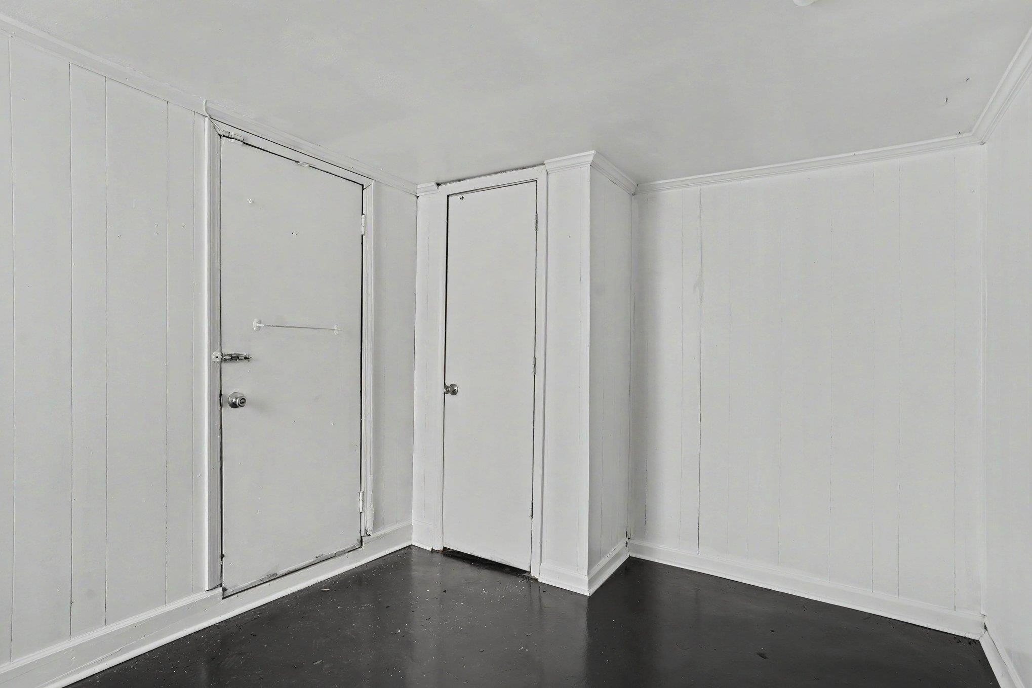 411 E Wine St. Property Photo 15