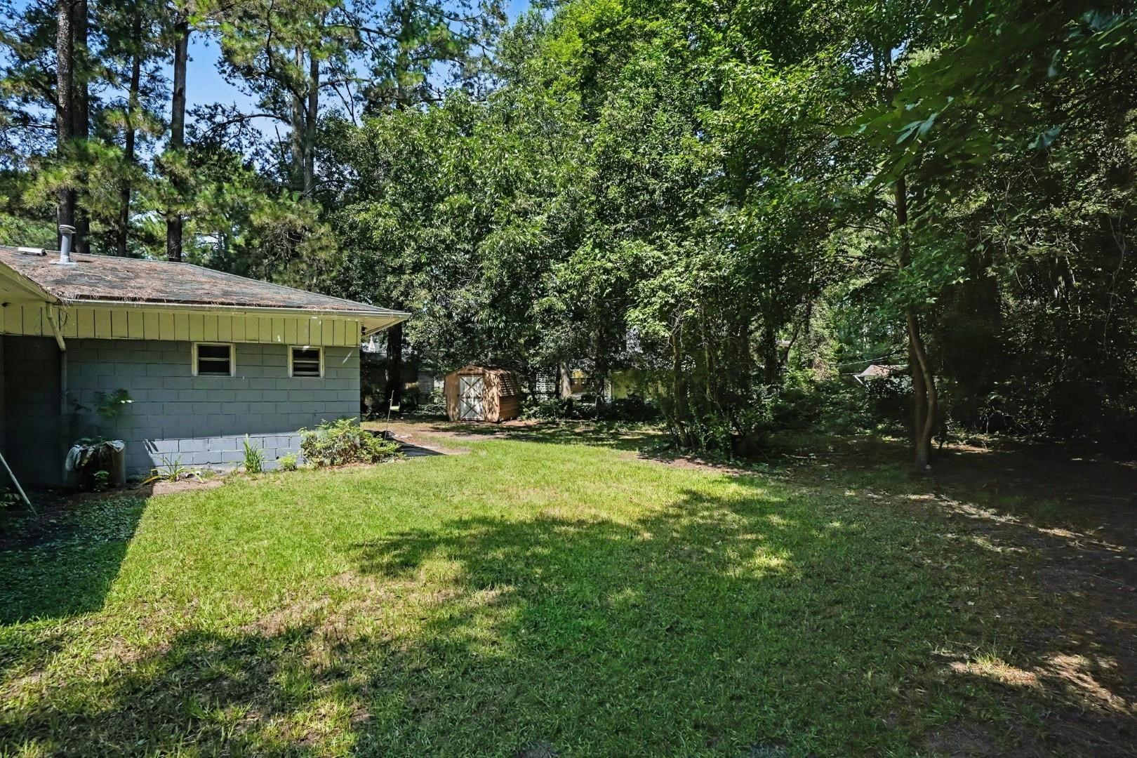 411 E Wine St. Property Photo 19