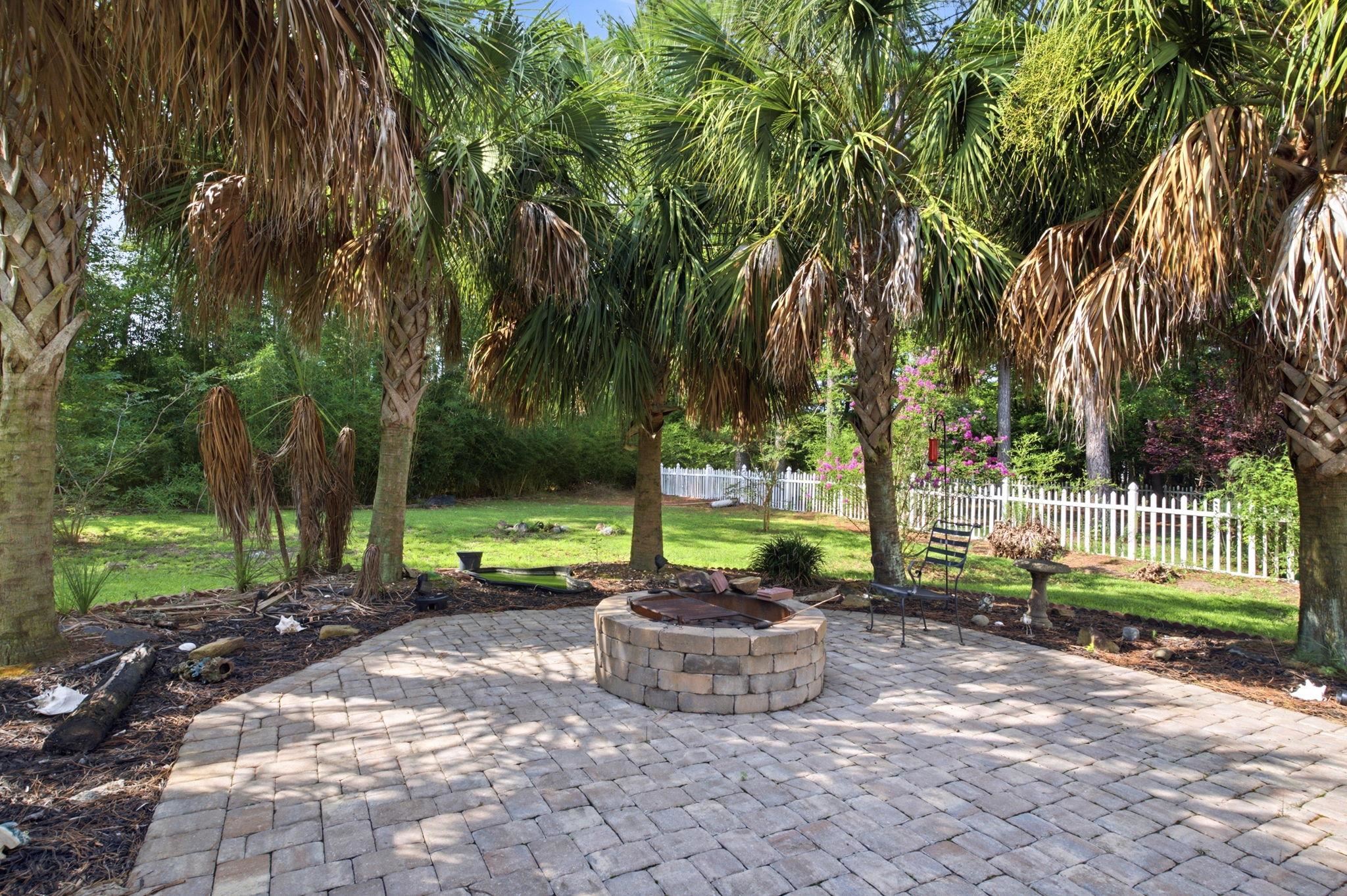 309 Meadowside Dr. Property Photo 33