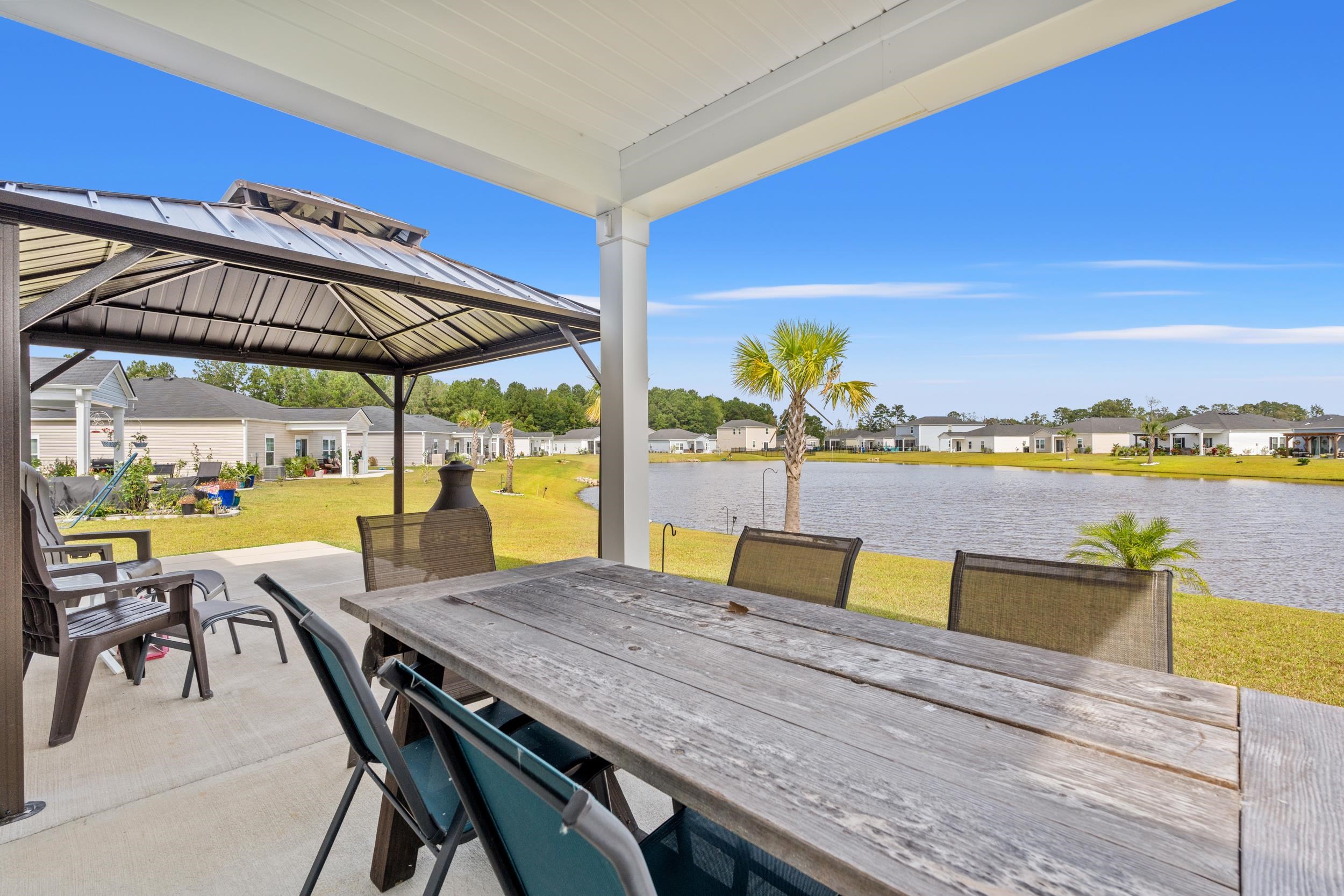 336 Fennec Loop Property Photo 17