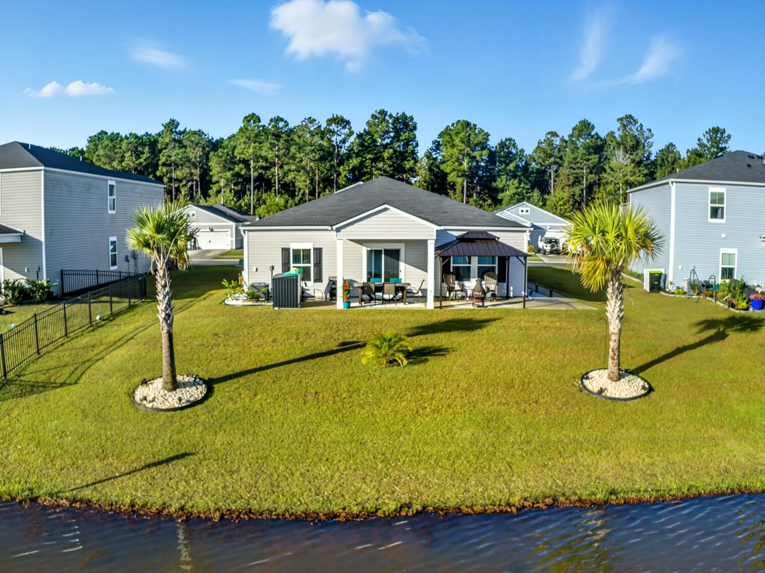 336 Fennec Loop Property Photo 23
