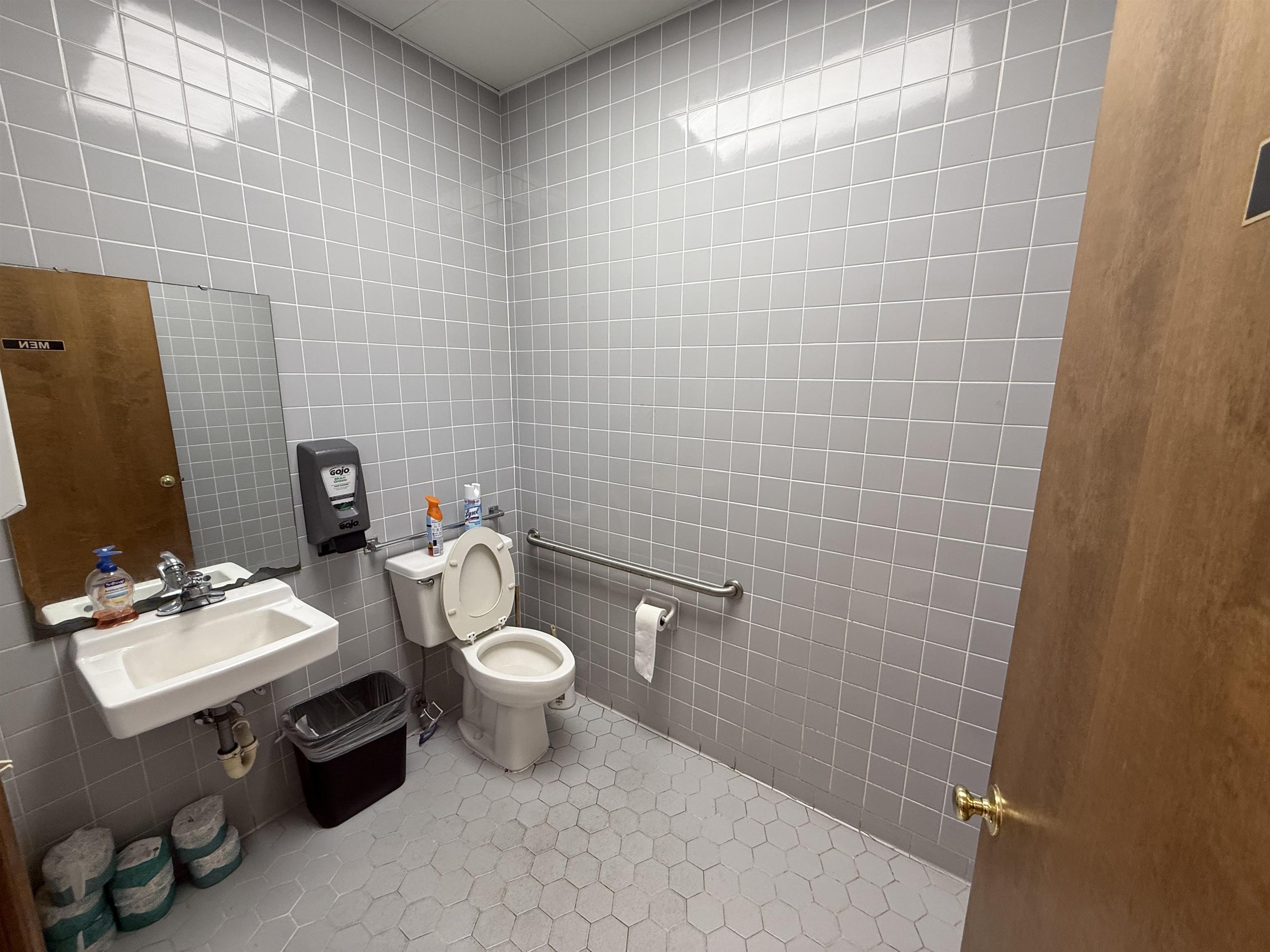 202 E Broad St. Property Photo 16