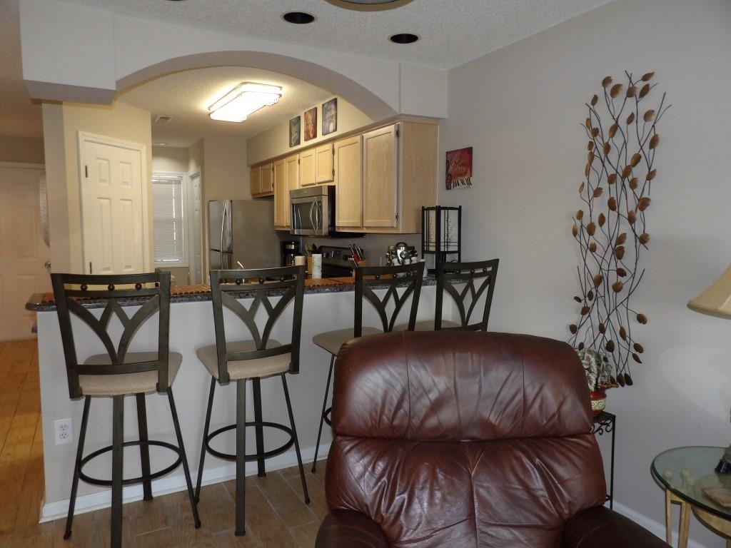 4622 Greenbriar Dr. Property Photo 12