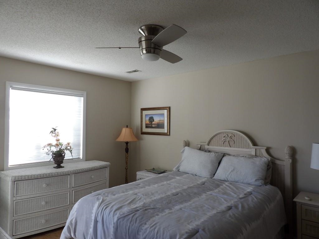 4622 Greenbriar Dr. Property Photo 13
