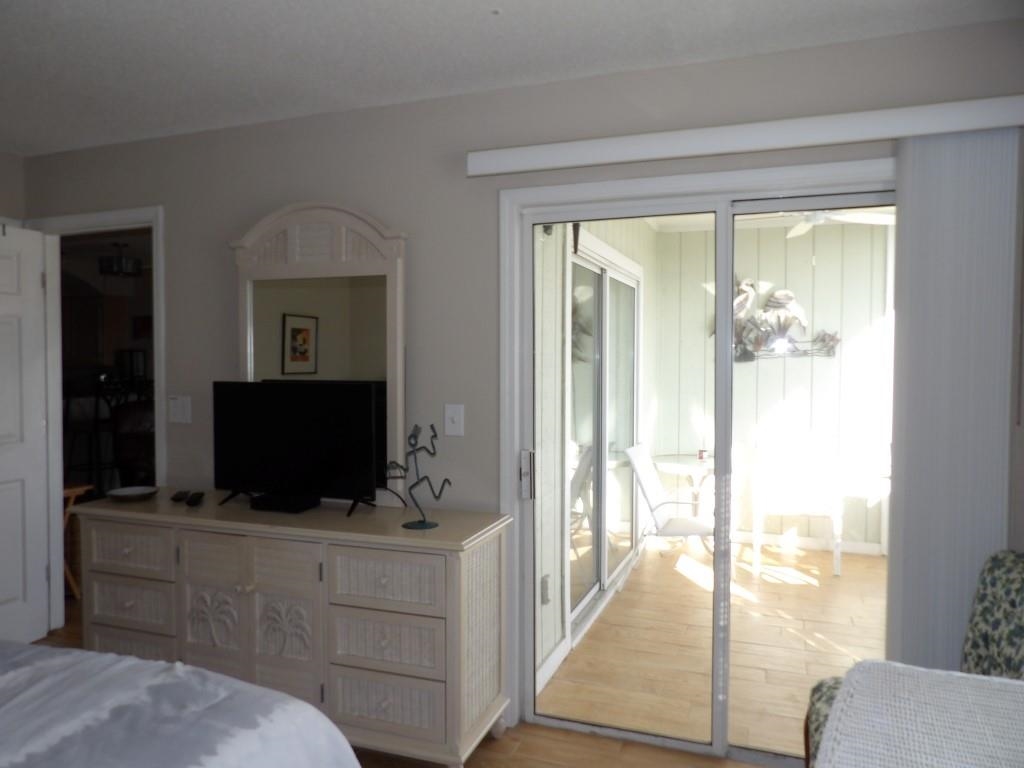 4622 Greenbriar Dr. Property Photo 15
