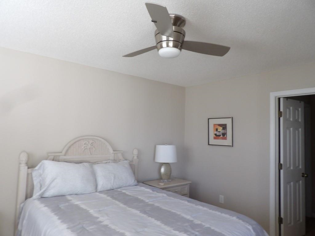 4622 Greenbriar Dr. Property Photo 16