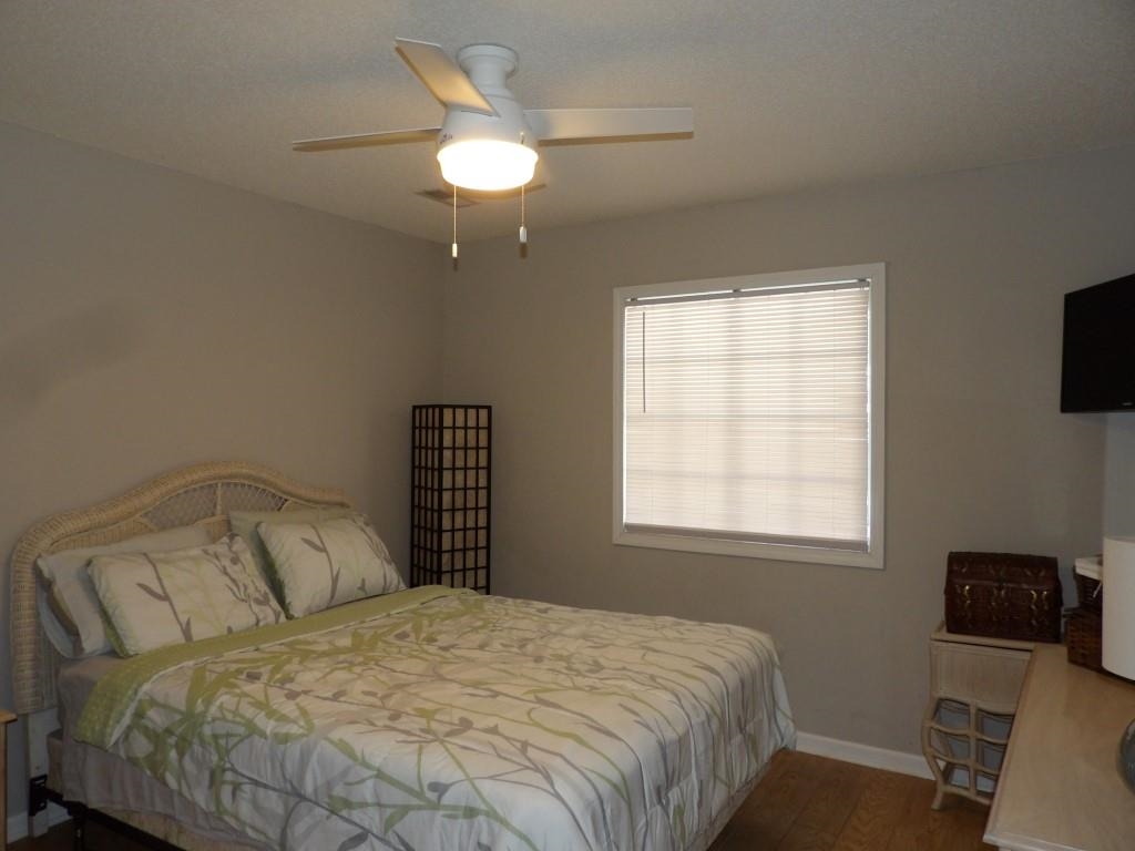 4622 Greenbriar Dr. Property Photo 18