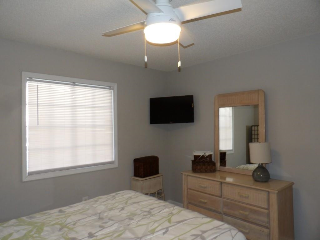 4622 Greenbriar Dr. Property Photo 19