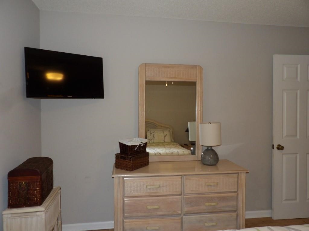 4622 Greenbriar Dr. Property Photo 21