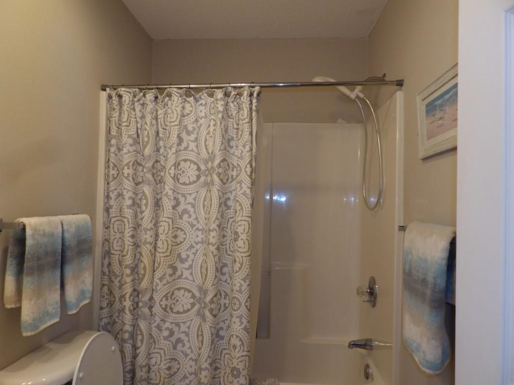 4622 Greenbriar Dr. Property Photo 26