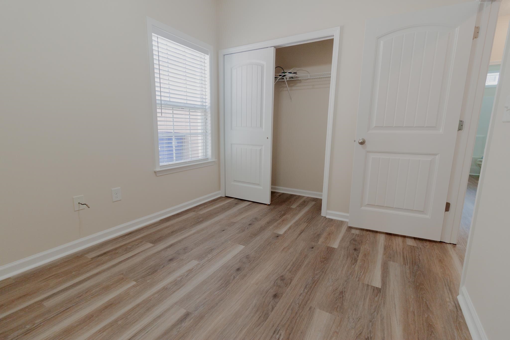 605 Surfsong Way Property Photo 7