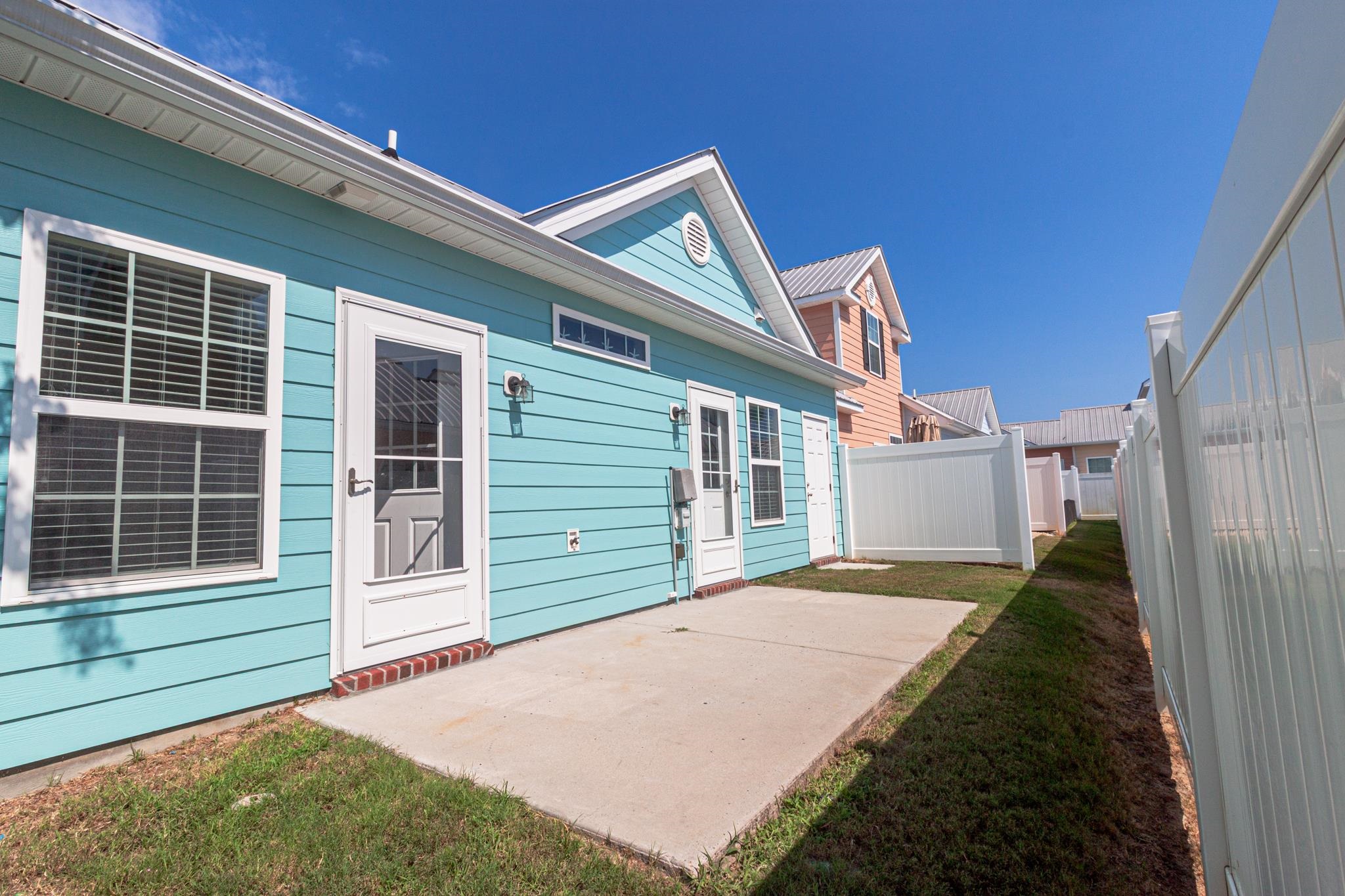 605 Surfsong Way Property Photo 14