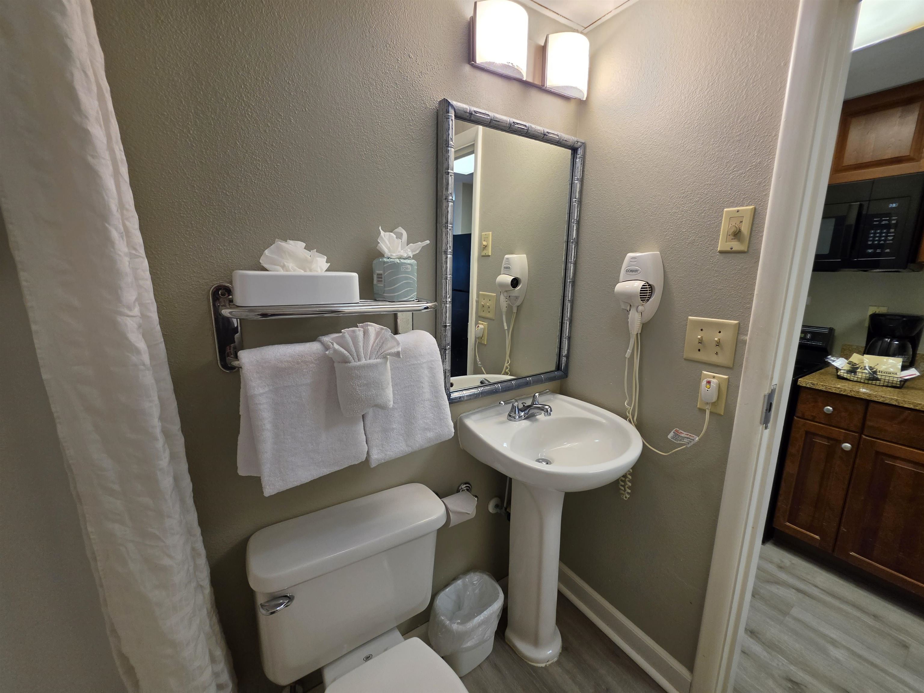 5200 North Ocean Blvd. Property Photo 6