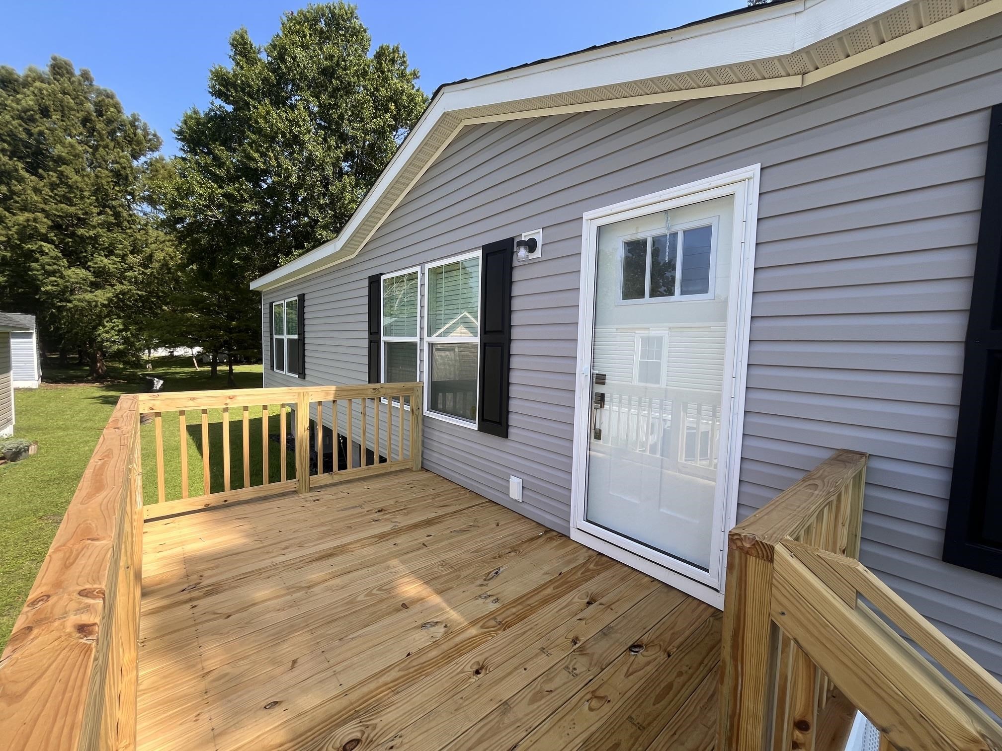 7570 Aubrey Ln. Property Photo 4
