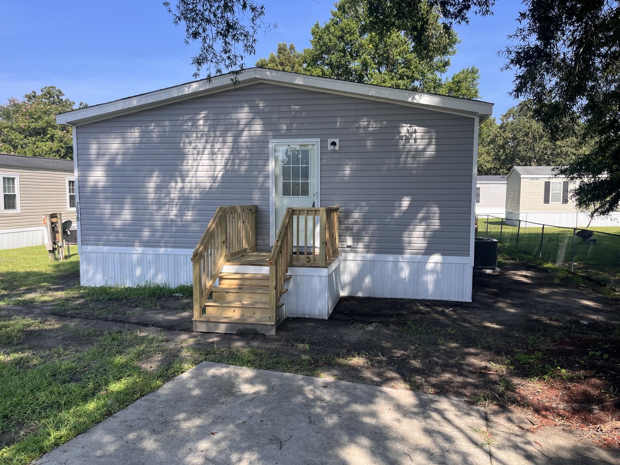 7570 Aubrey Ln. Property Photo 6