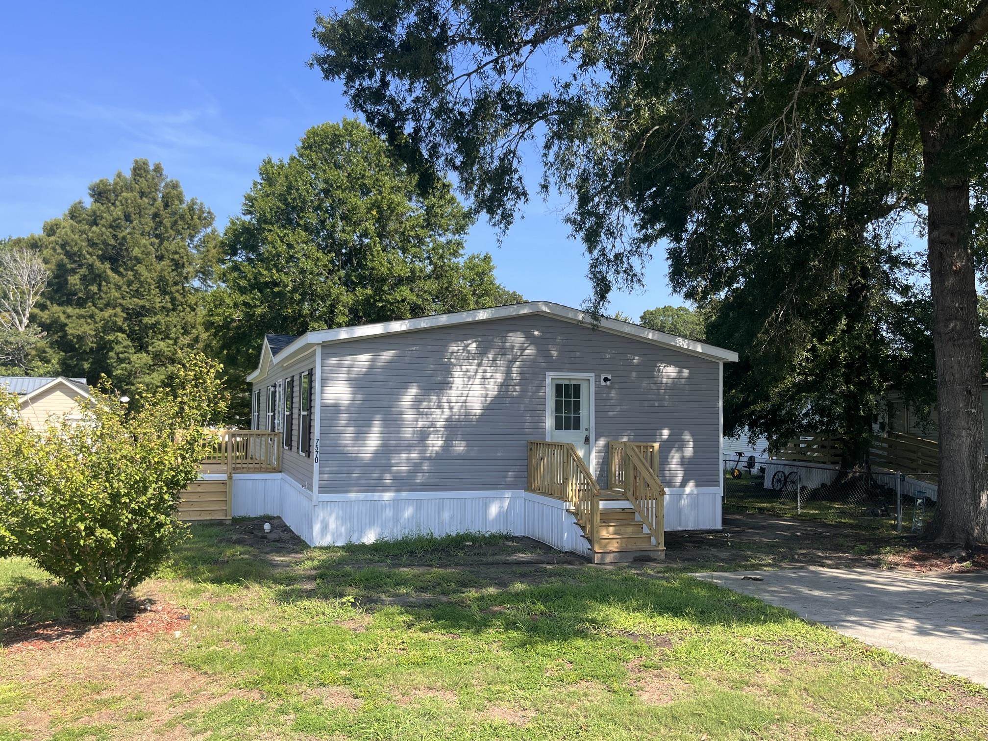 7570 Aubrey Ln. Property Photo 10