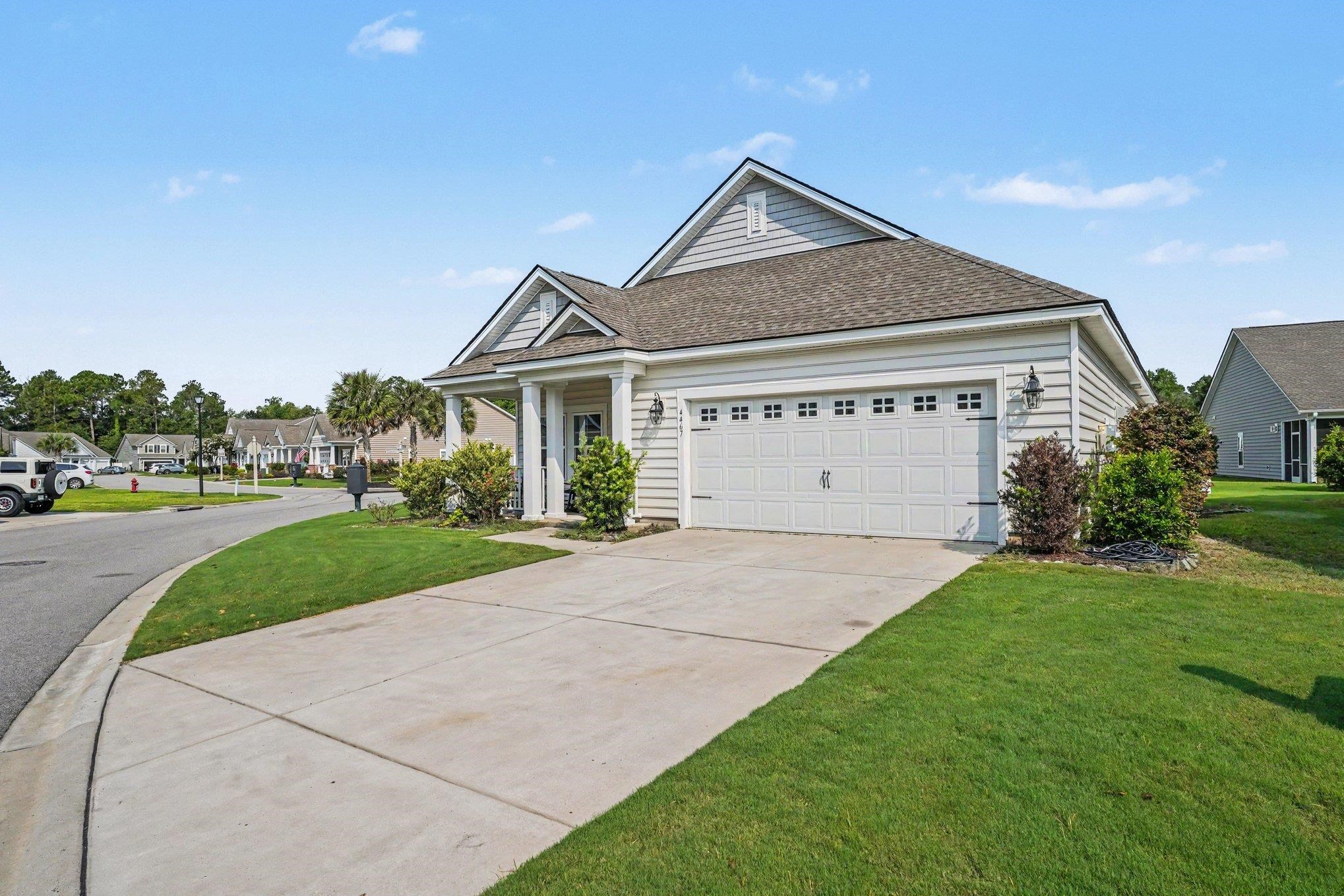 4467 Girvan Dr. Property Photo 4