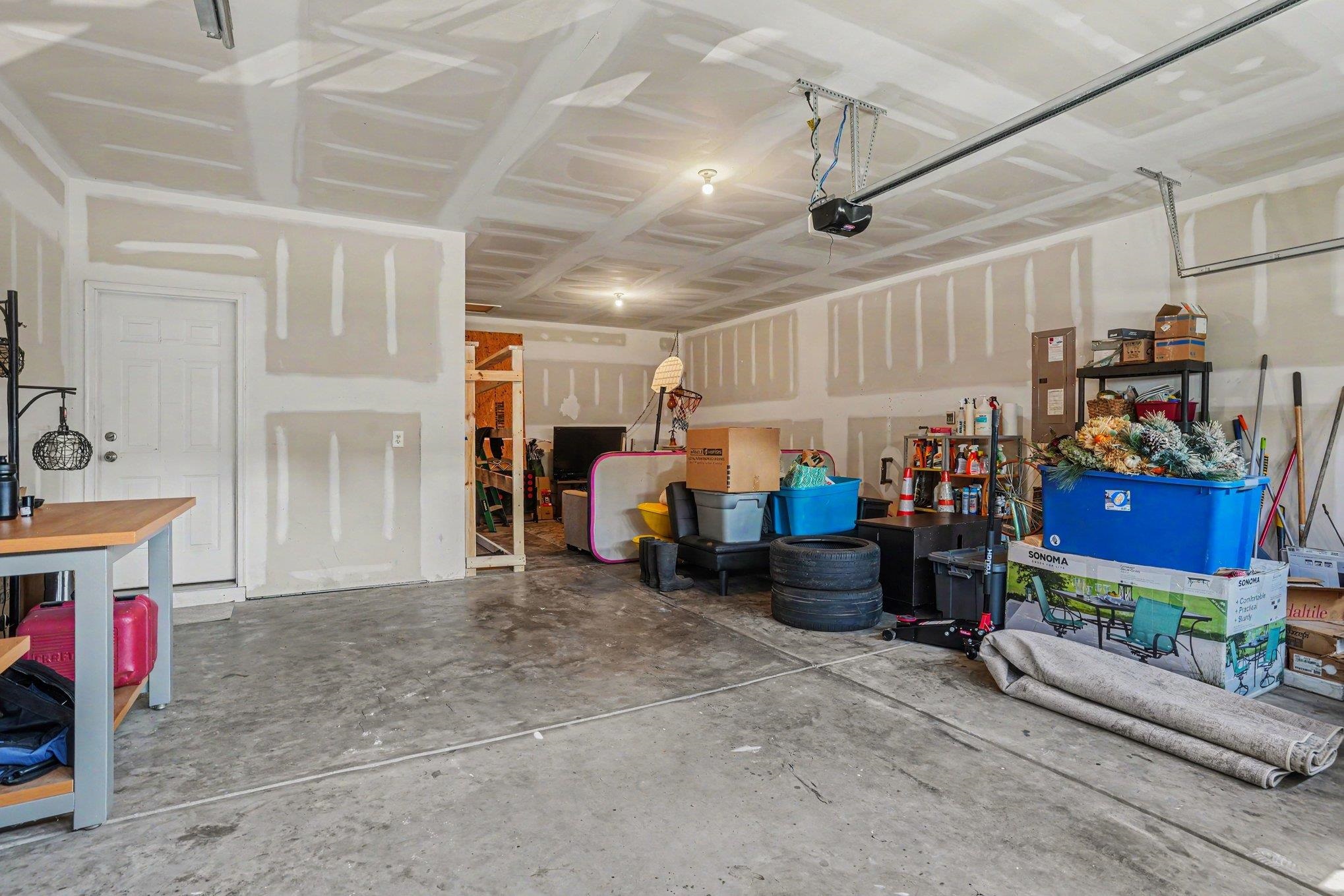4467 Girvan Dr. Property Photo 32