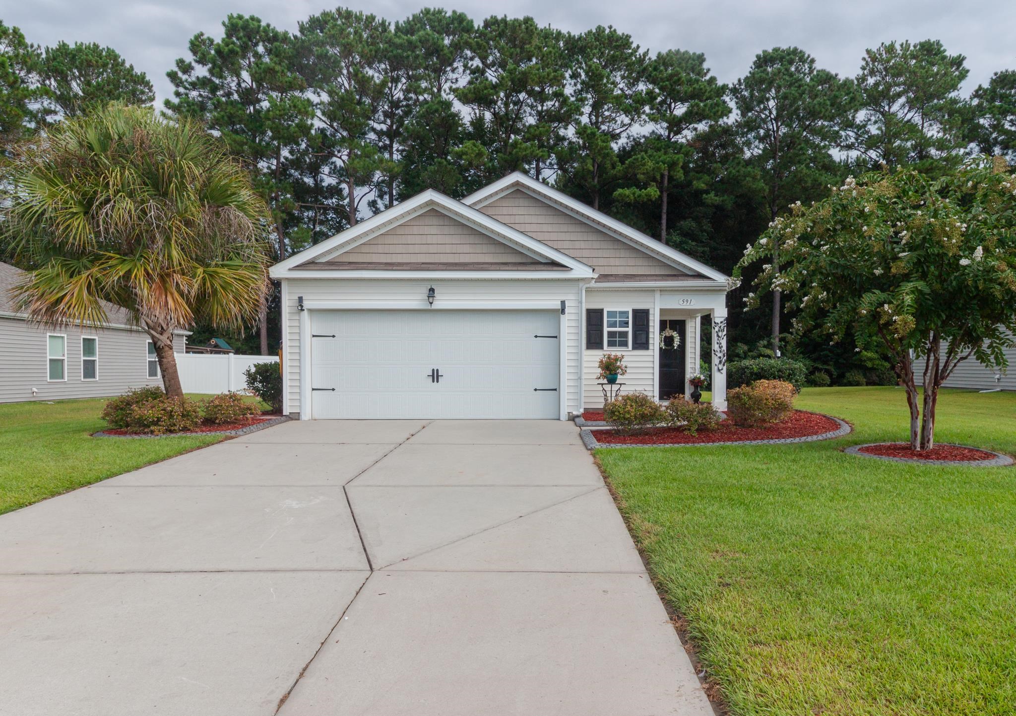591 Mossbank Loop Property Photo 1