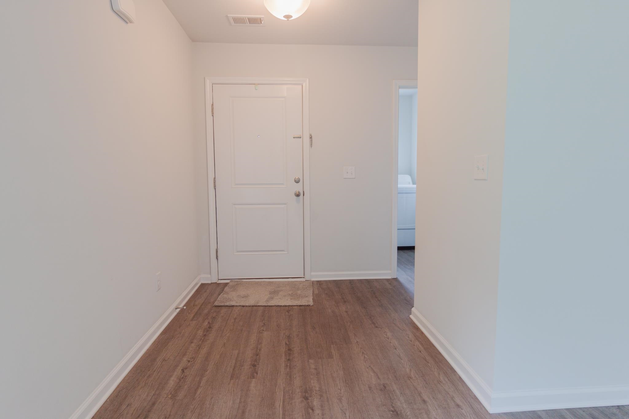591 Mossbank Loop Property Photo 3