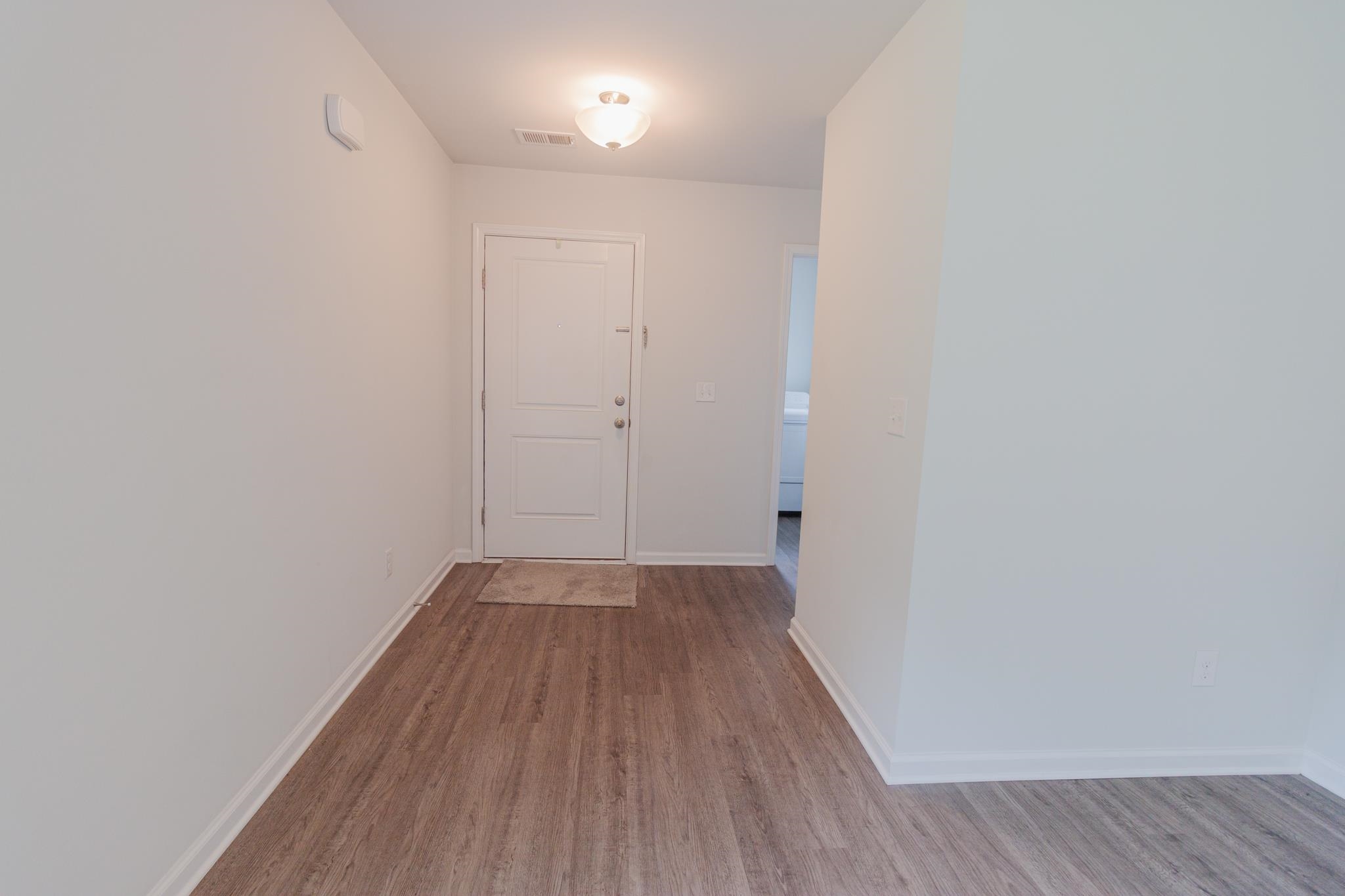 591 Mossbank Loop Property Photo 4