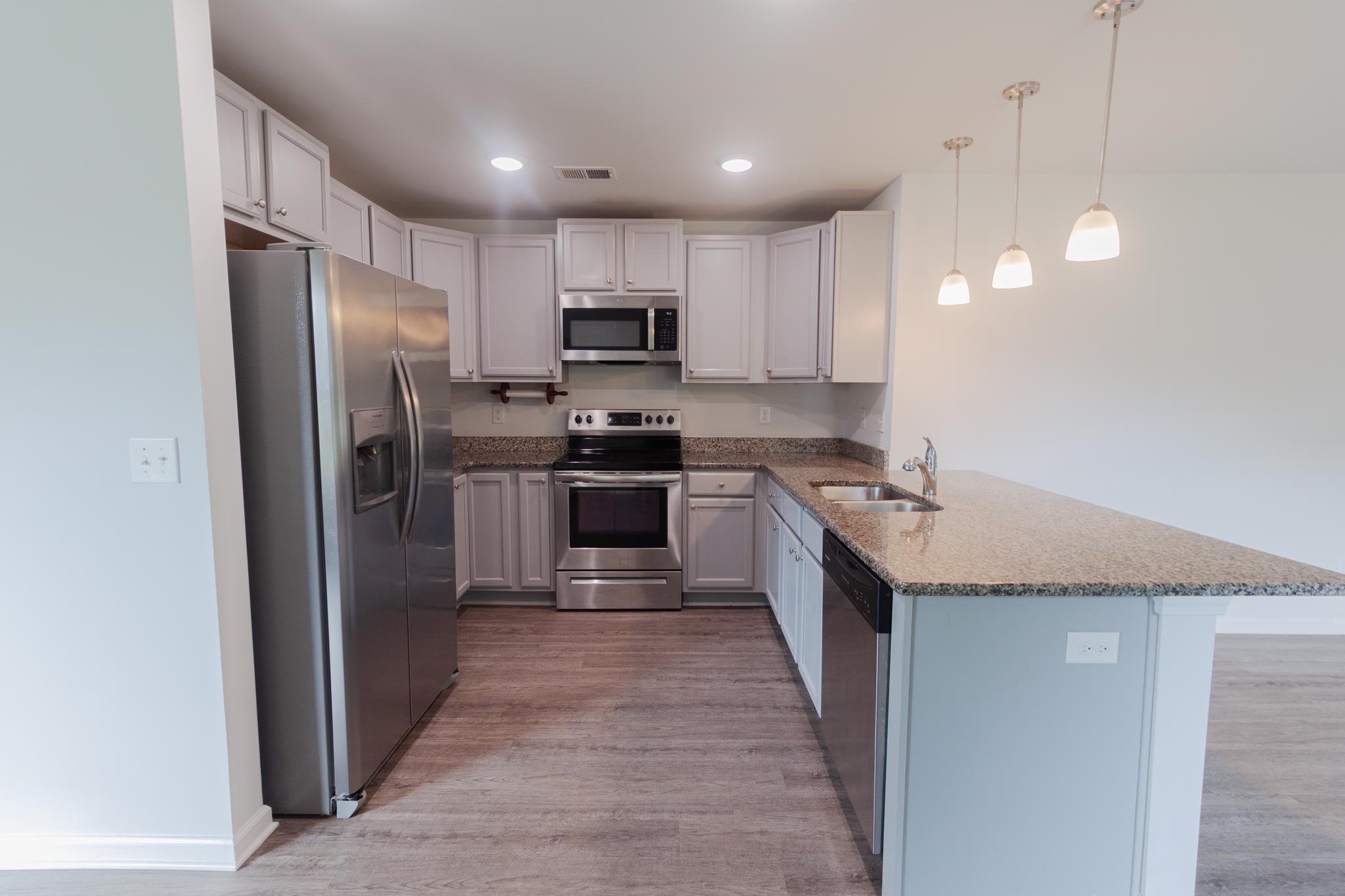 591 Mossbank Loop Property Photo 6