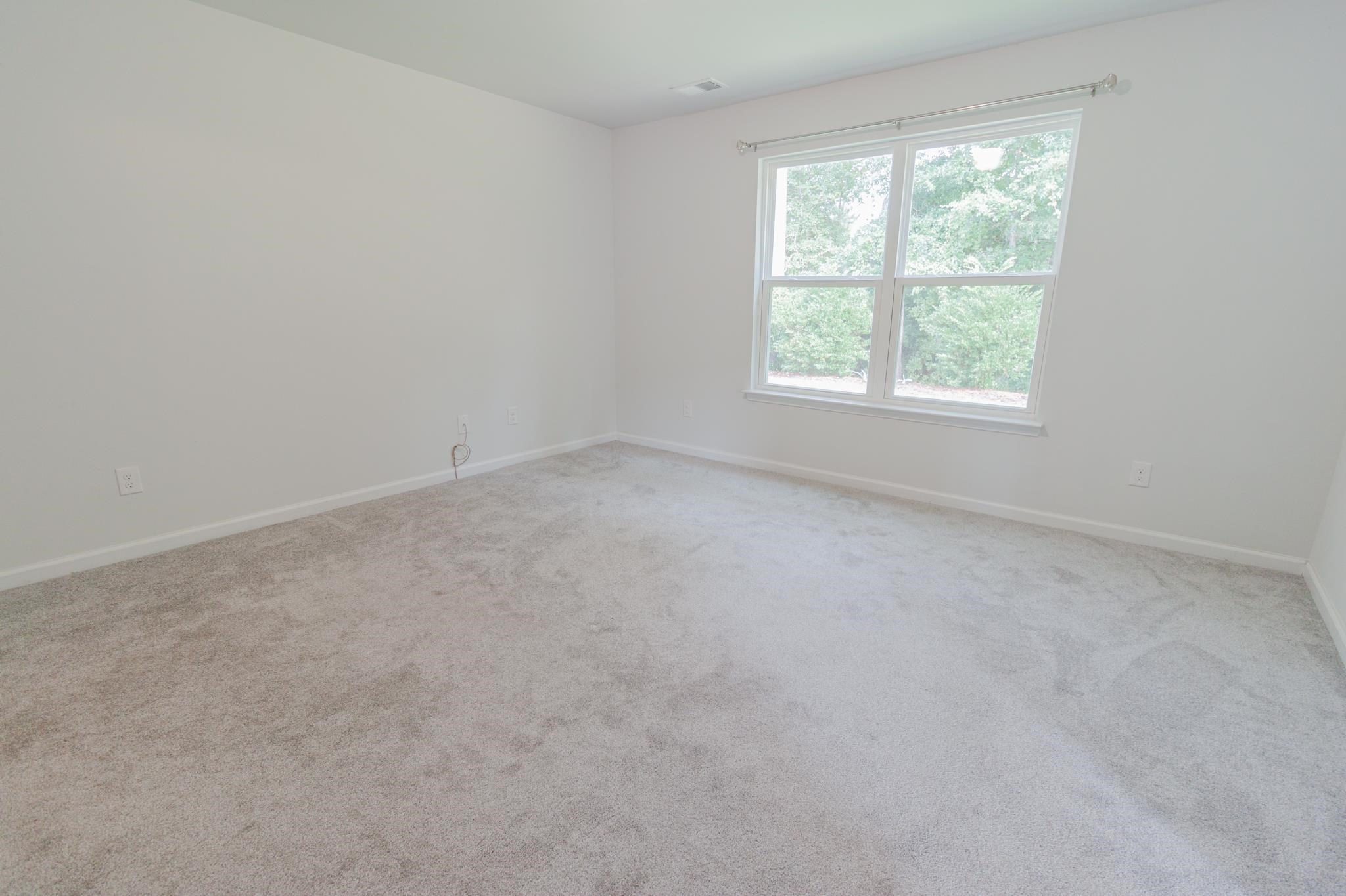 591 Mossbank Loop Property Photo 11