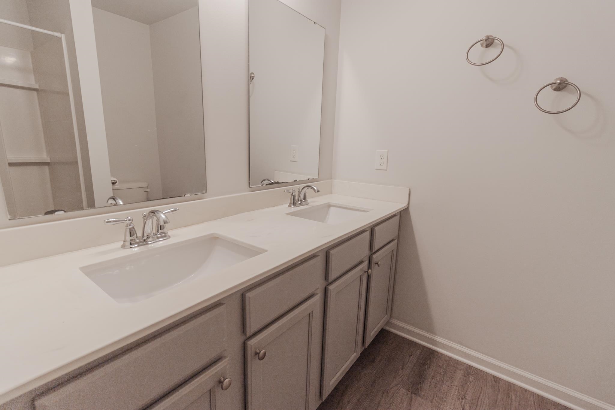 591 Mossbank Loop Property Photo 15